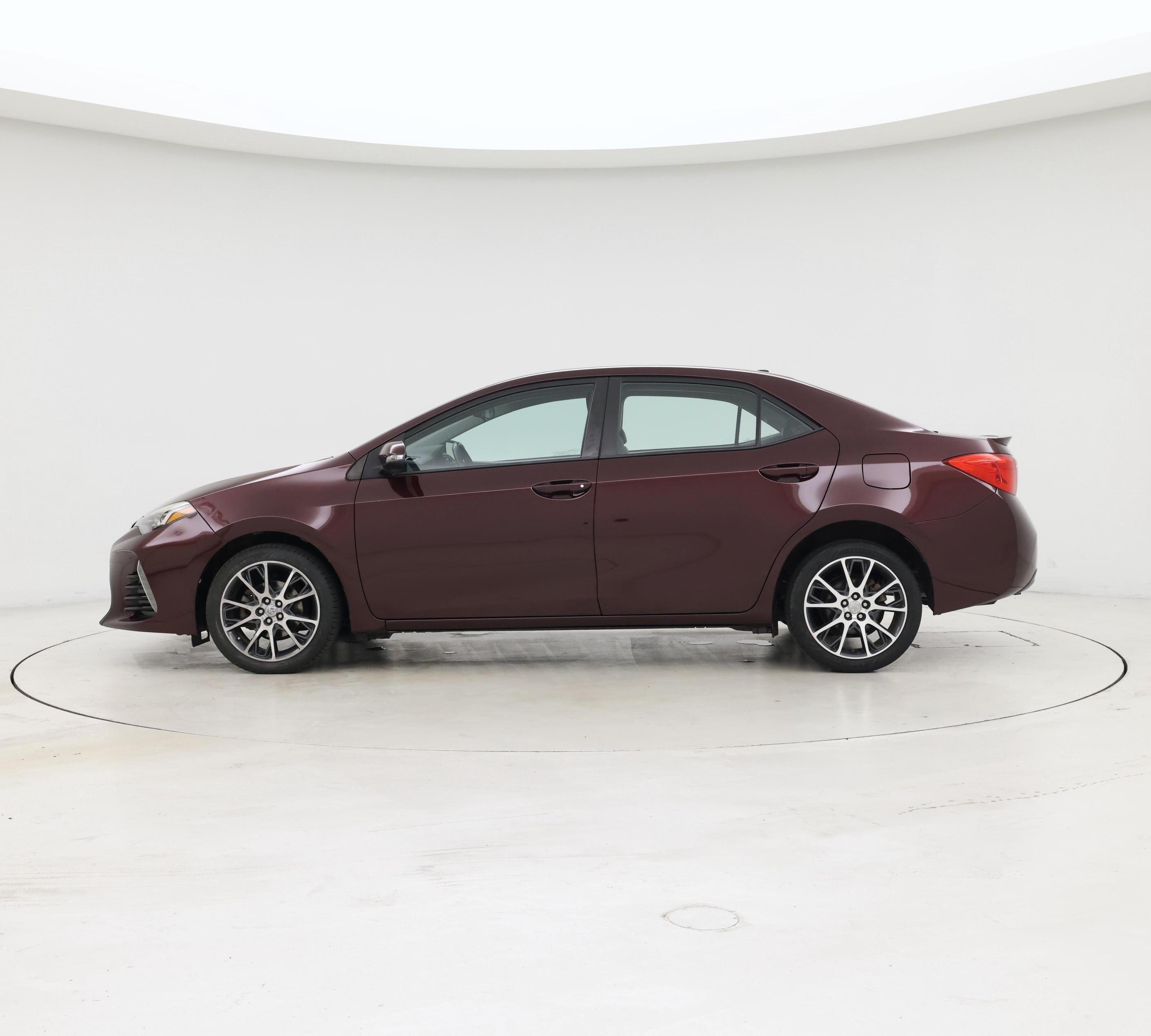 Thumbnail: 2017 Toyota Corolla - 3