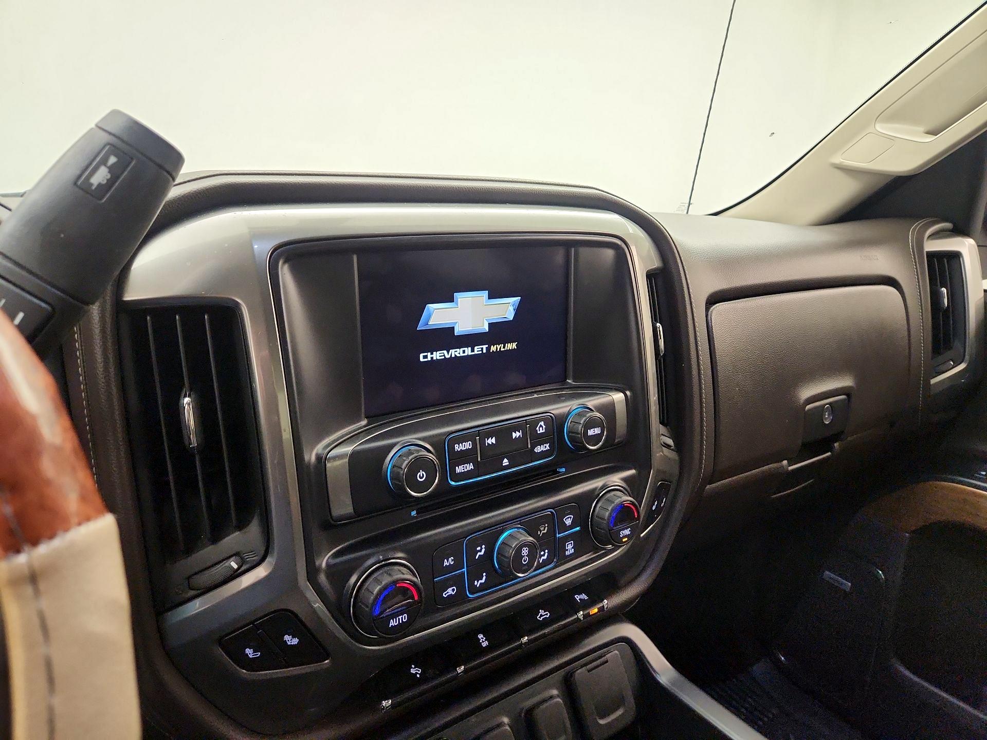 Thumbnail: 2018 Chevrolet Silverado 1500 - 13