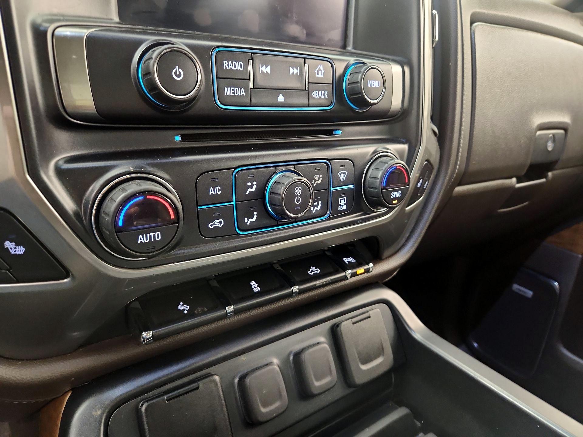 Thumbnail: 2018 Chevrolet Silverado 1500 - 14