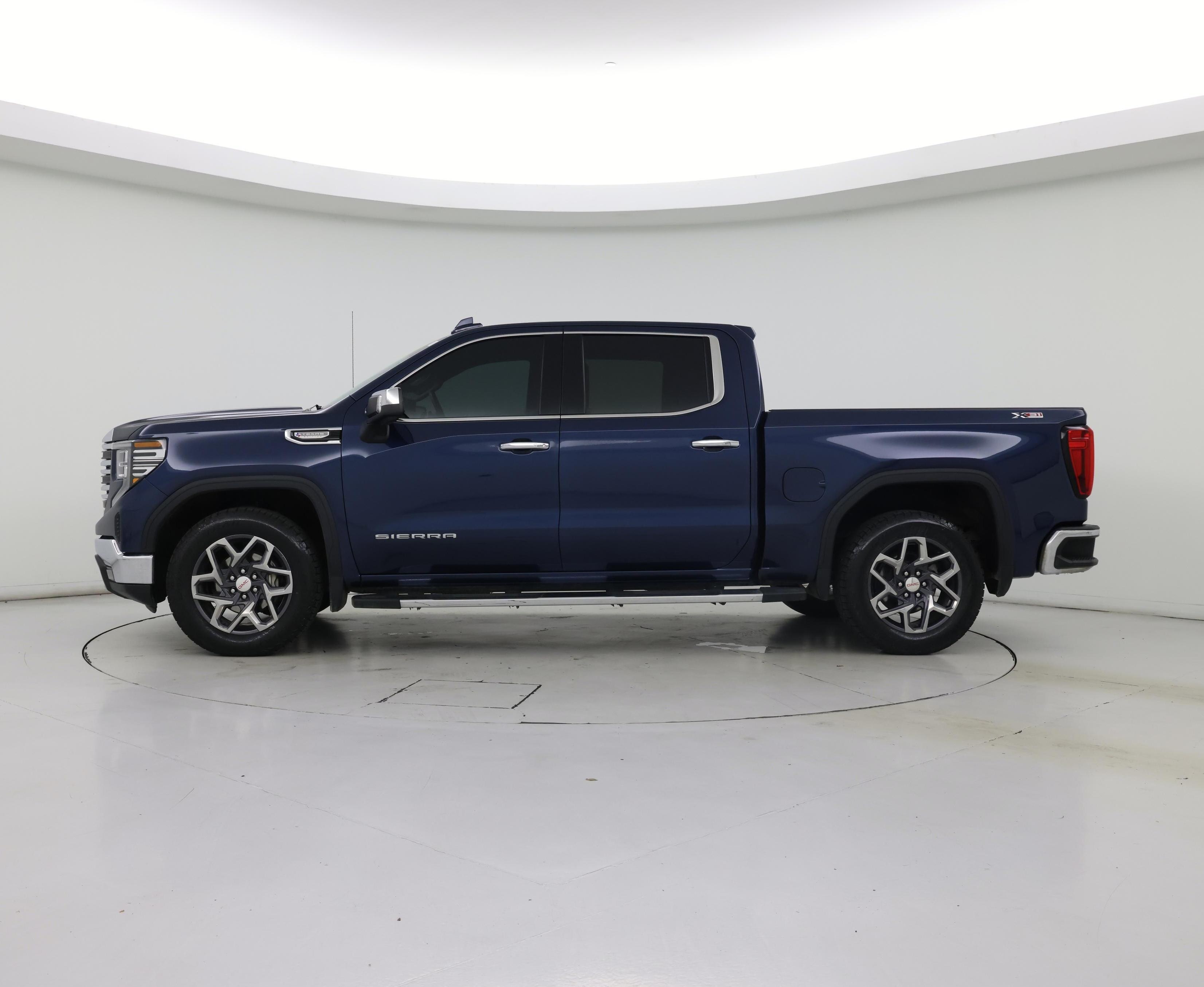 Thumbnail: 2023 GMC Sierra 1500 - 3