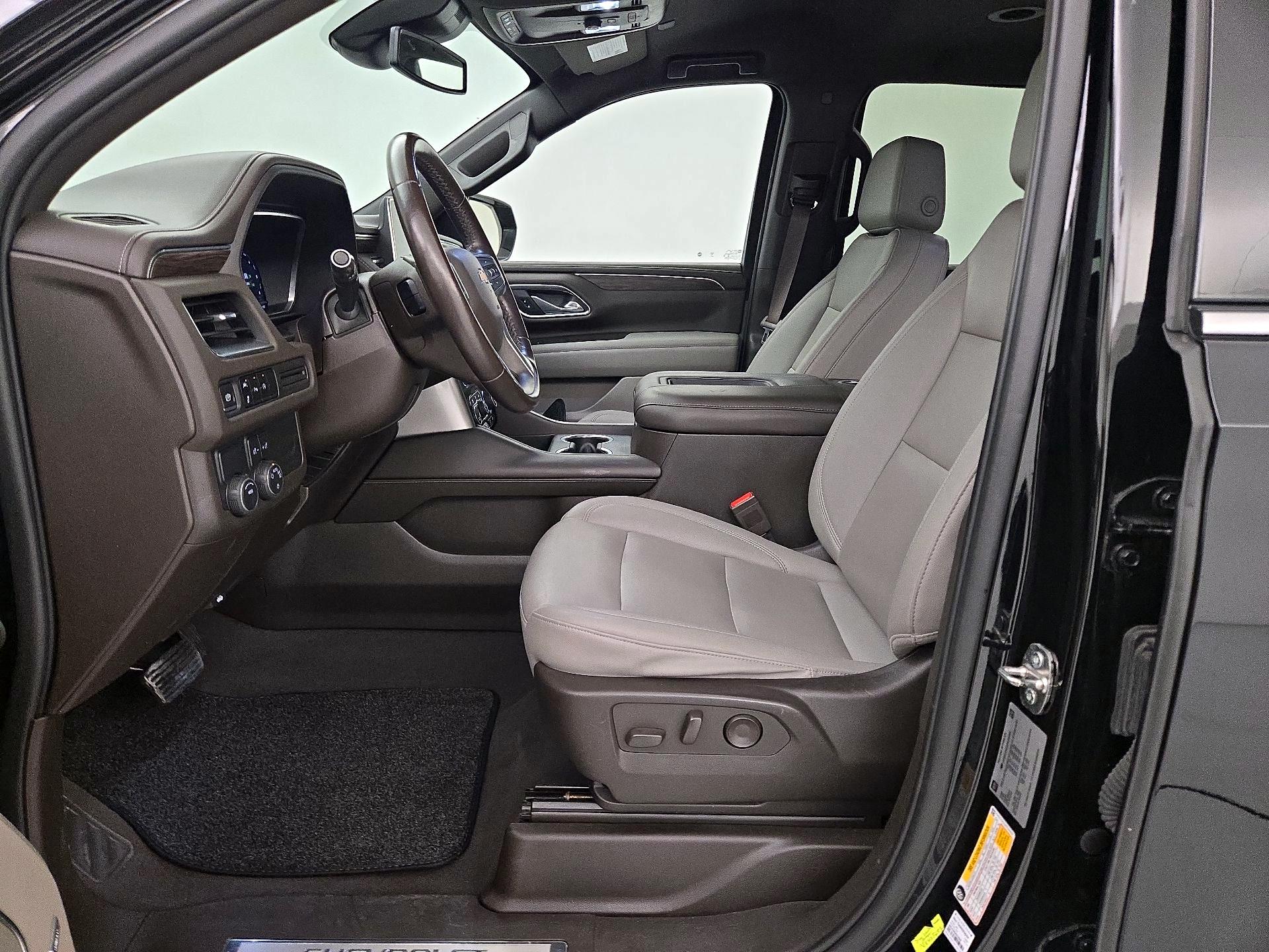 Thumbnail: 2023 Chevrolet Suburban - 11