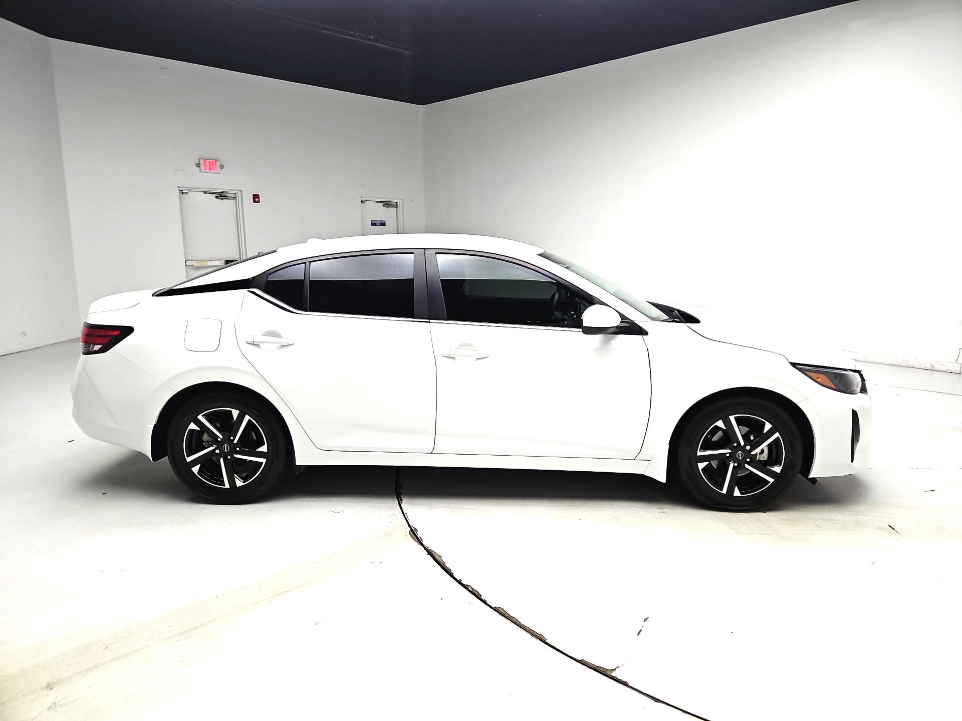 Thumbnail: 2025 Nissan Sentra - 4