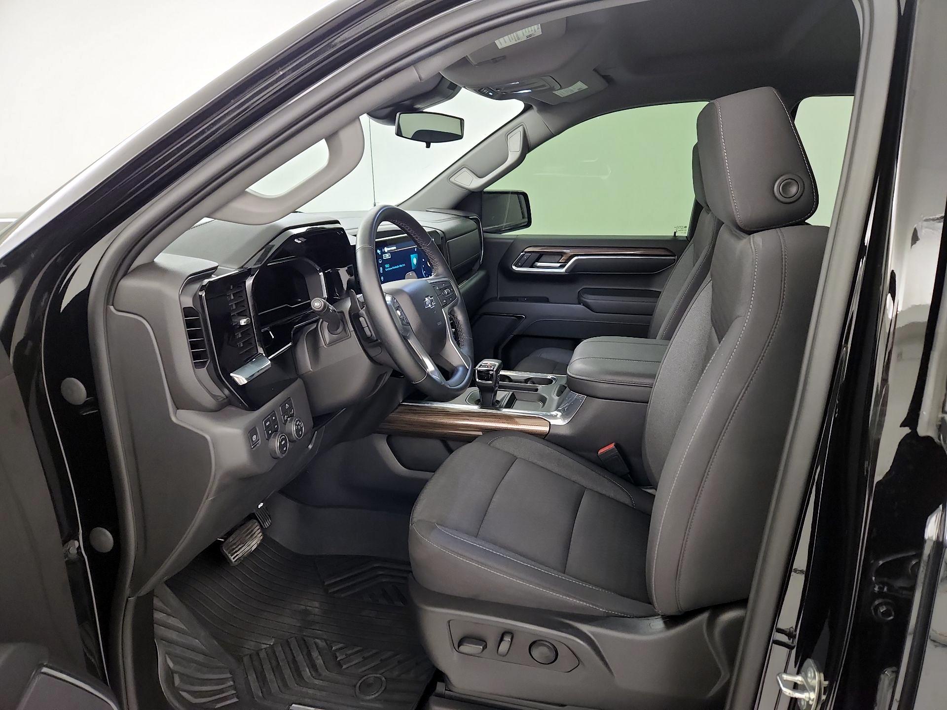Thumbnail: 2023 Chevrolet Silverado 1500 - 11