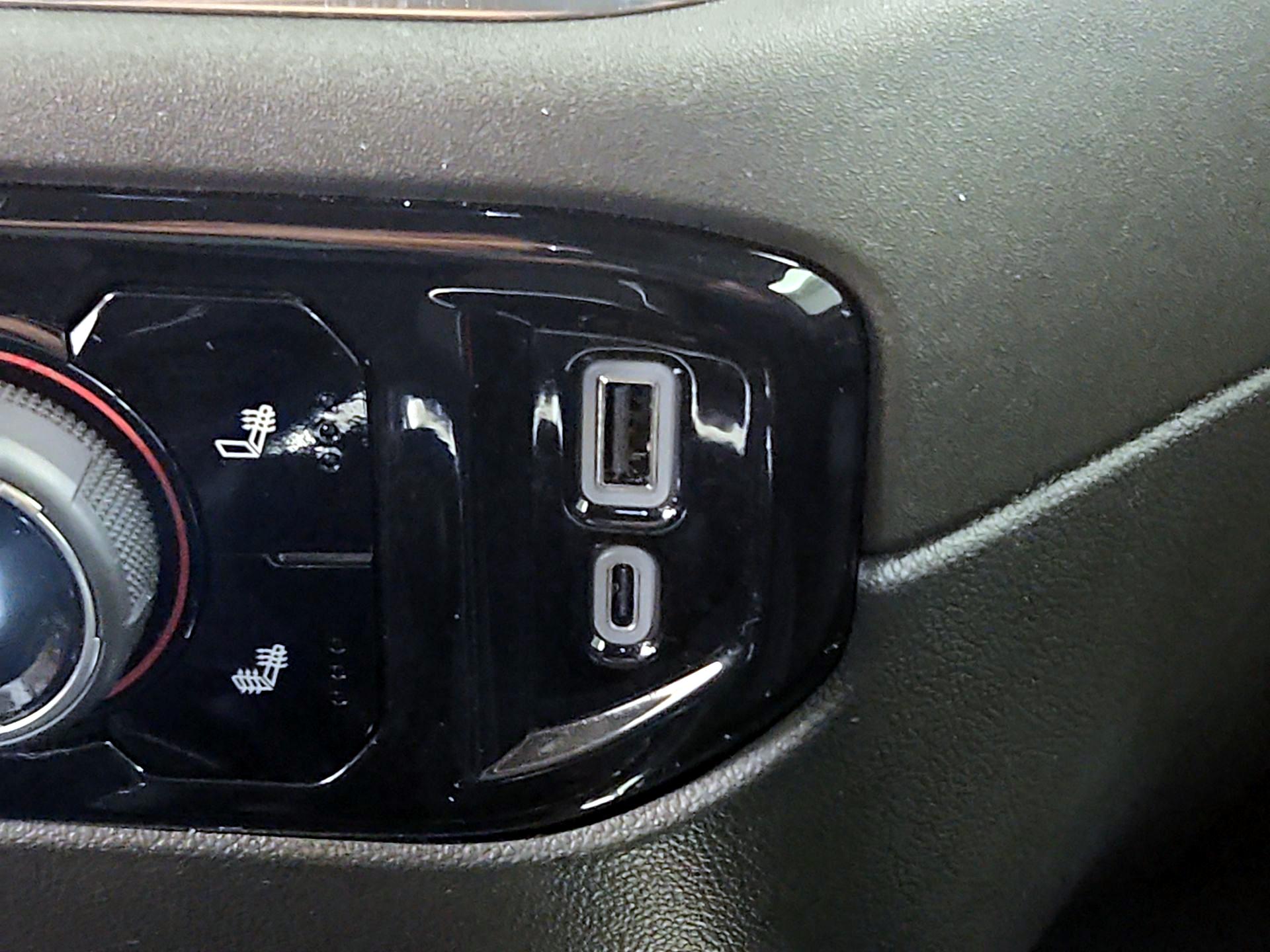 Thumbnail: 2023 Chevrolet Silverado 1500 - 19