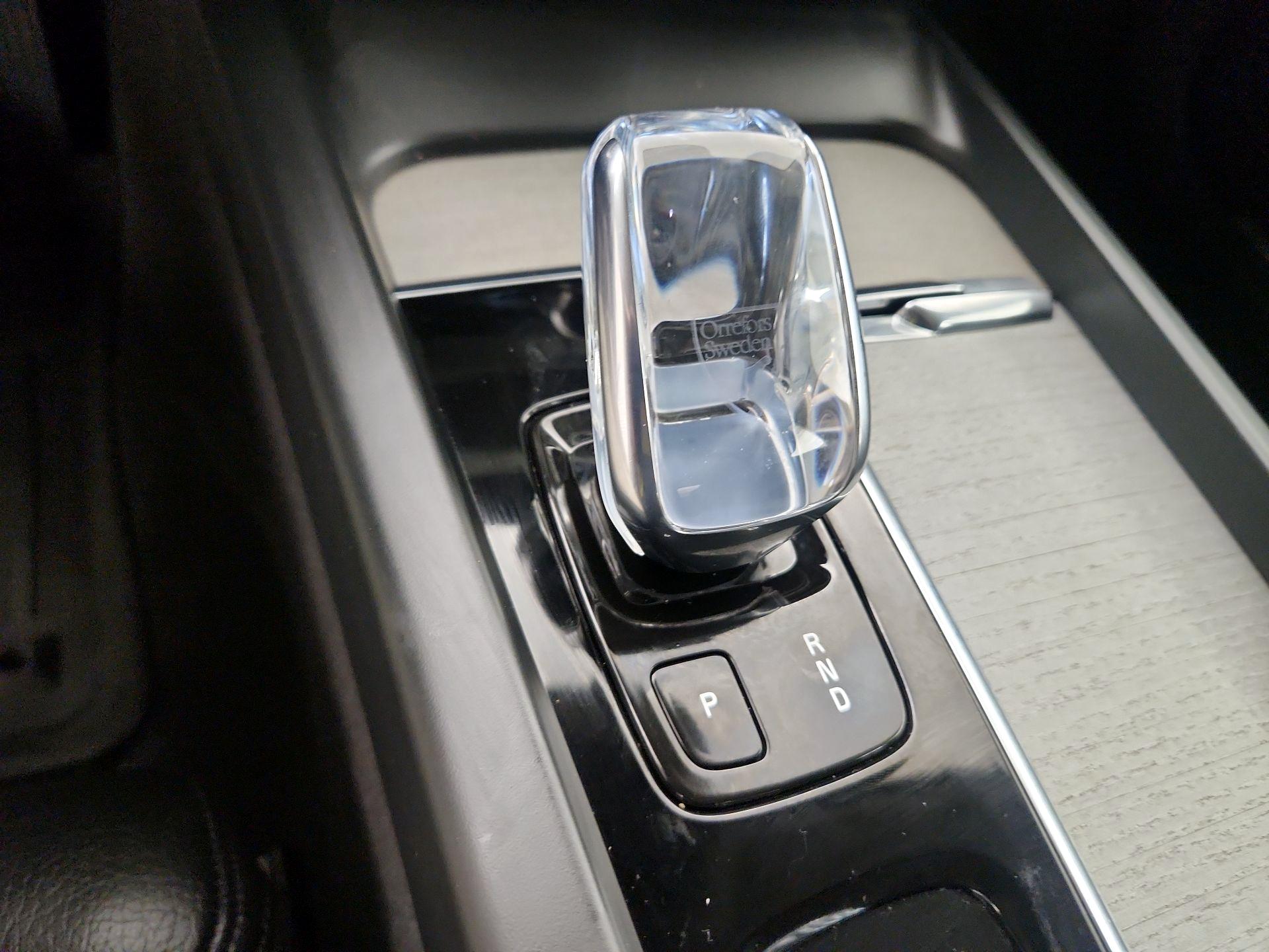 Thumbnail: 2022 Volvo S60 - 17
