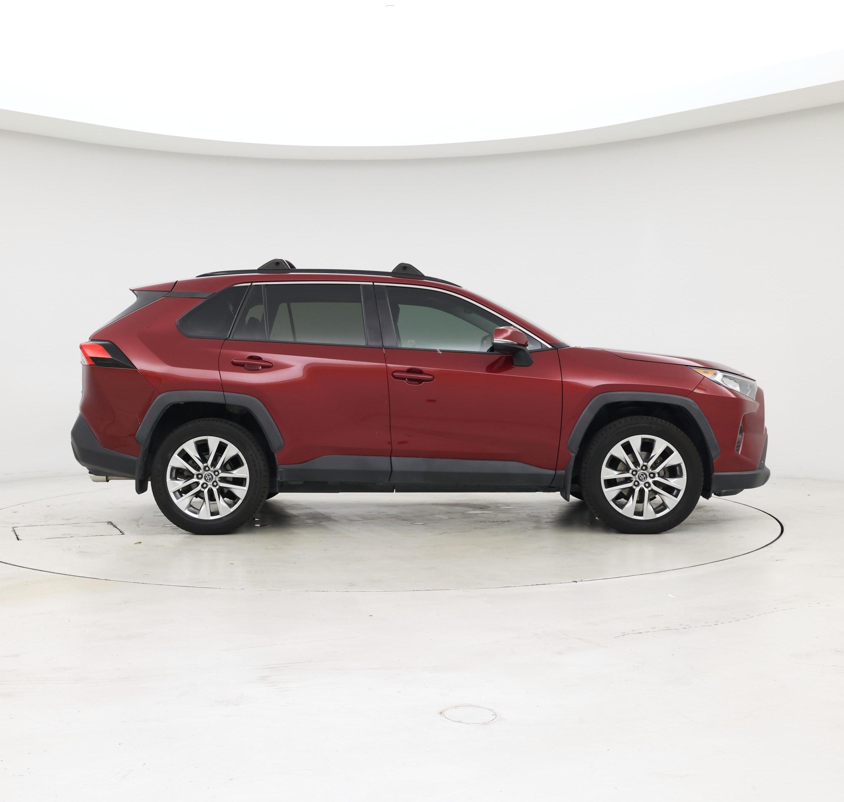 Thumbnail: 2020 Toyota RAV4 - 7