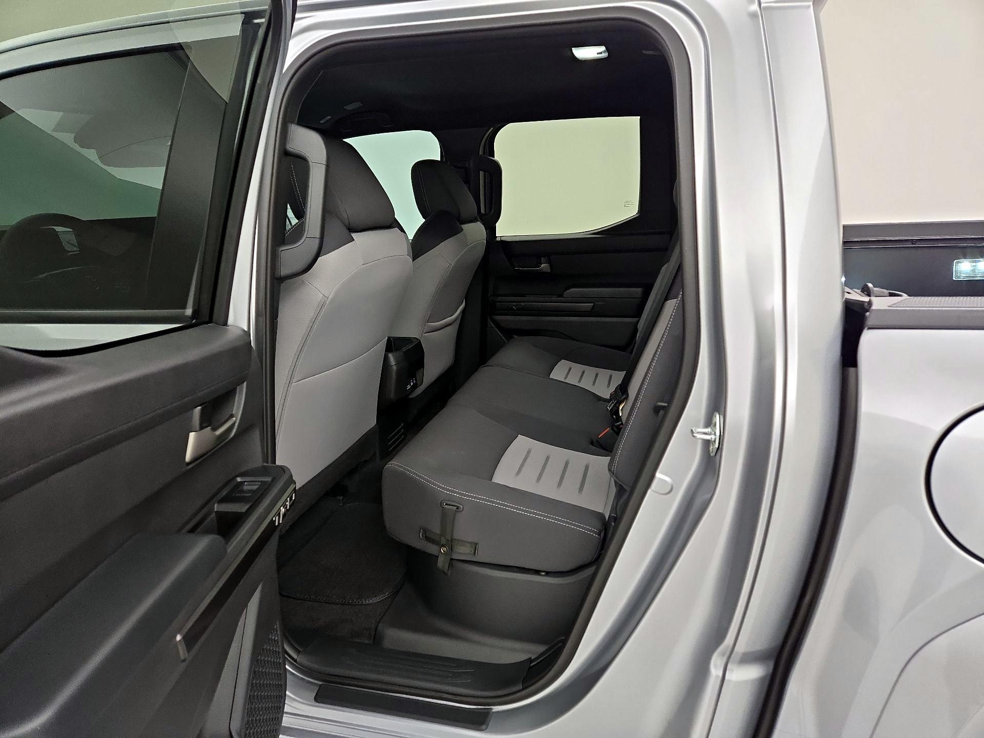 Thumbnail: 2024 Toyota Tacoma - 19