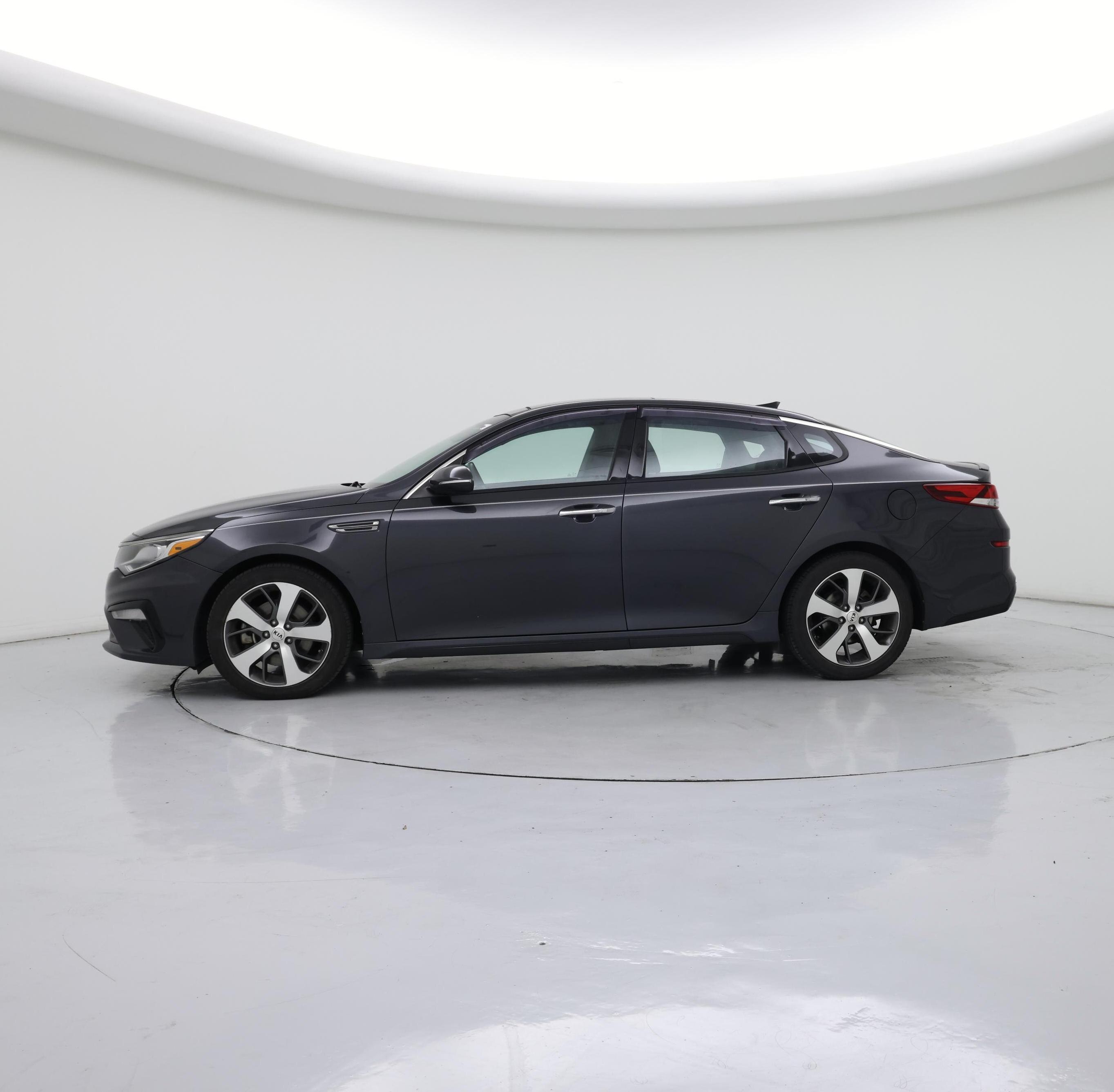 Thumbnail: 2019 Kia Optima - 3