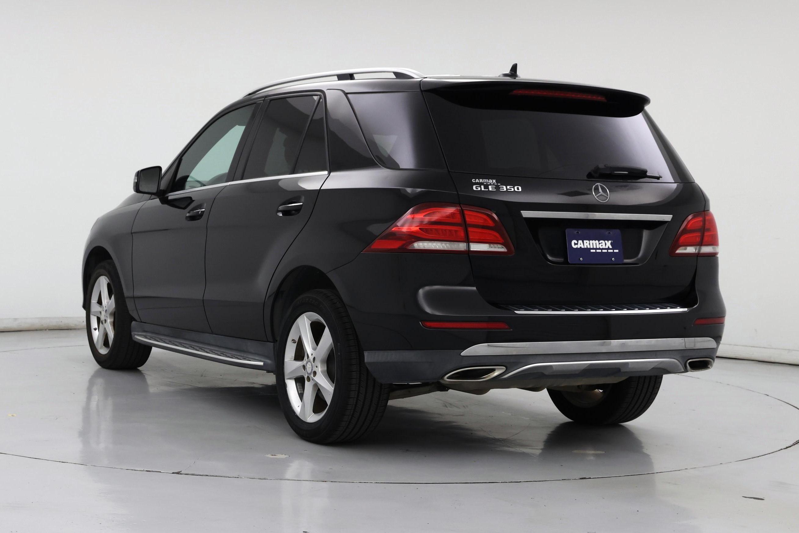 Thumbnail: 2017 Mercedes-Benz GLE - 2