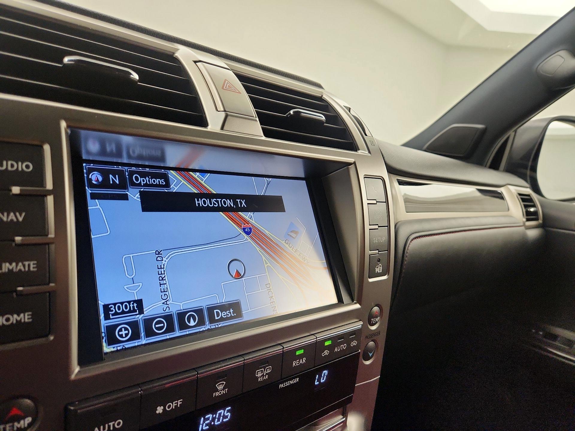 Thumbnail: 2021 Lexus GX - 14