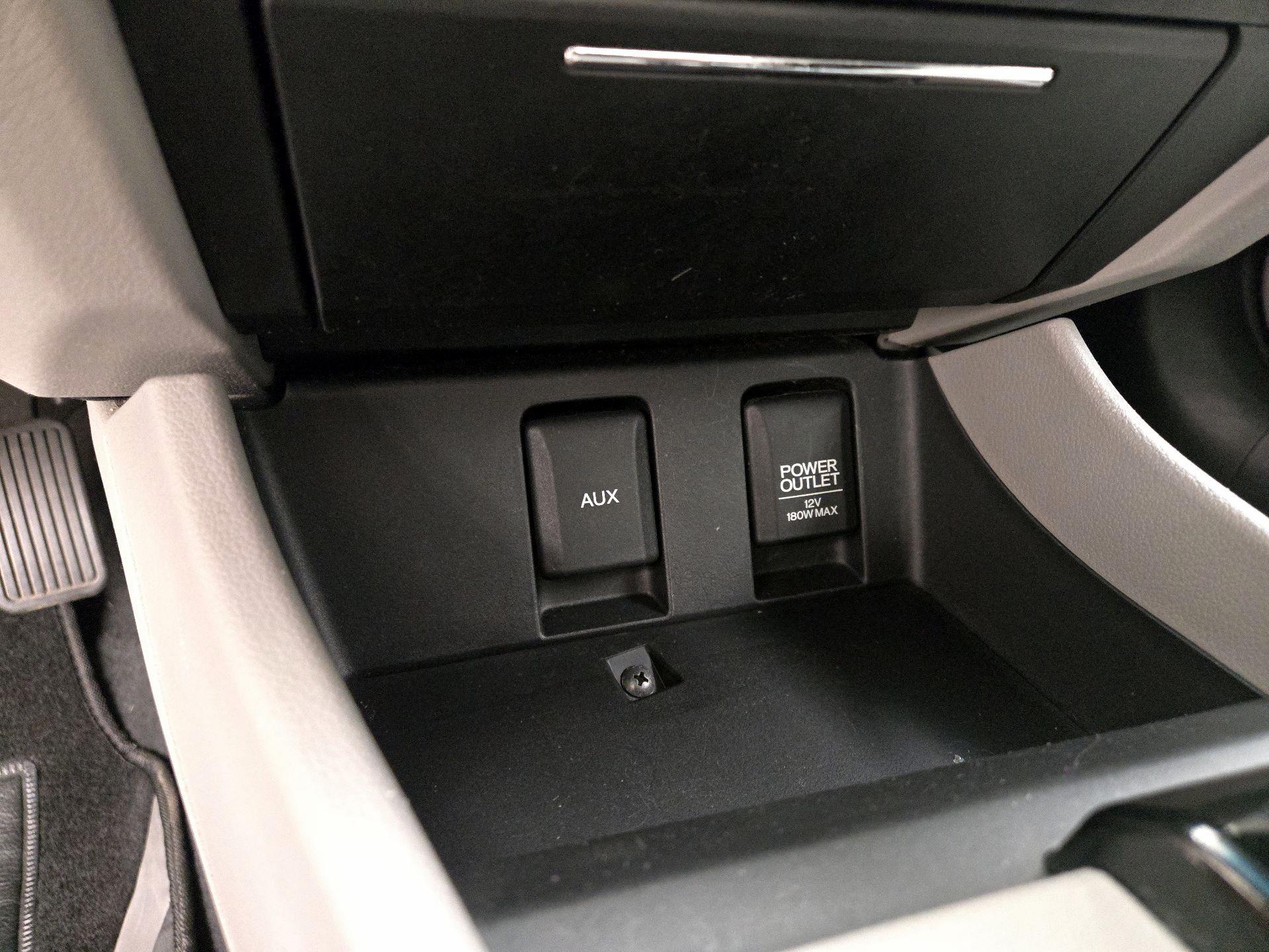 Thumbnail: 2013 Honda Civic - 18