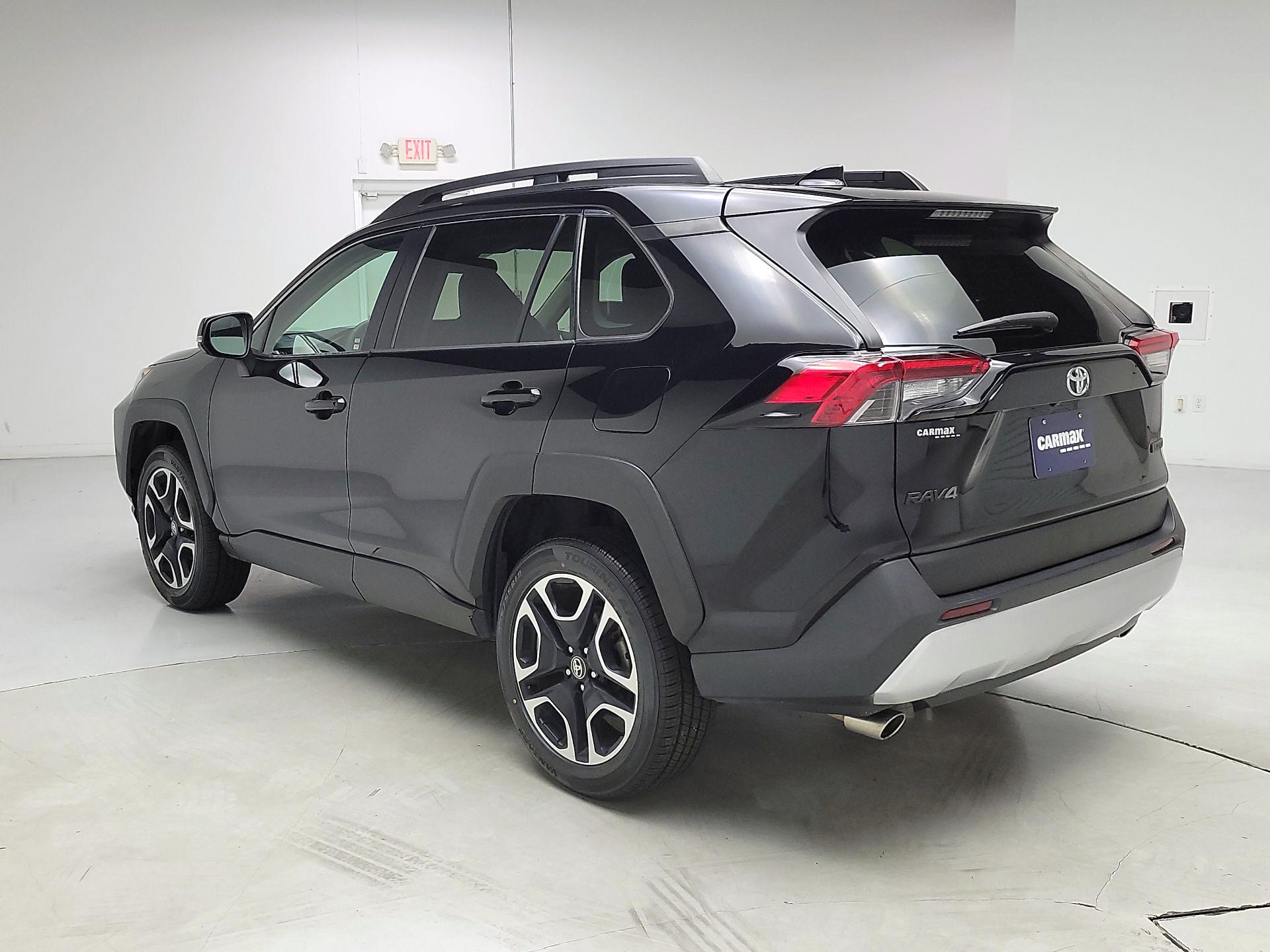 Thumbnail: 2020 Toyota RAV4 - 7