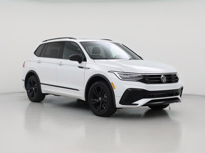 White 2023 Volkswagen Tiguan SE R-Line Black