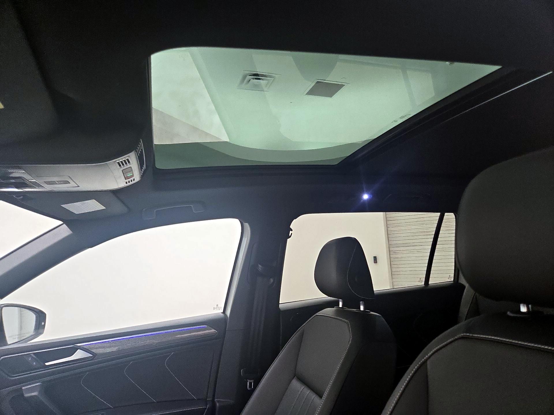 Thumbnail: 2023 Volkswagen Tiguan - 19