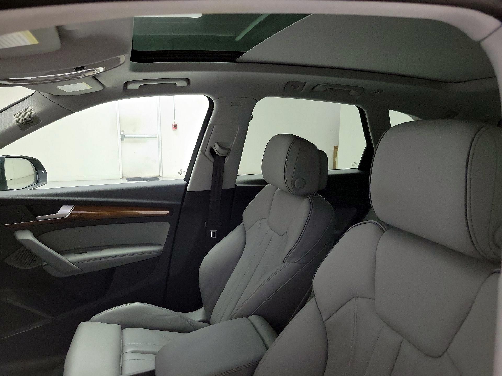 Thumbnail: 2024 Audi Q5 - 20
