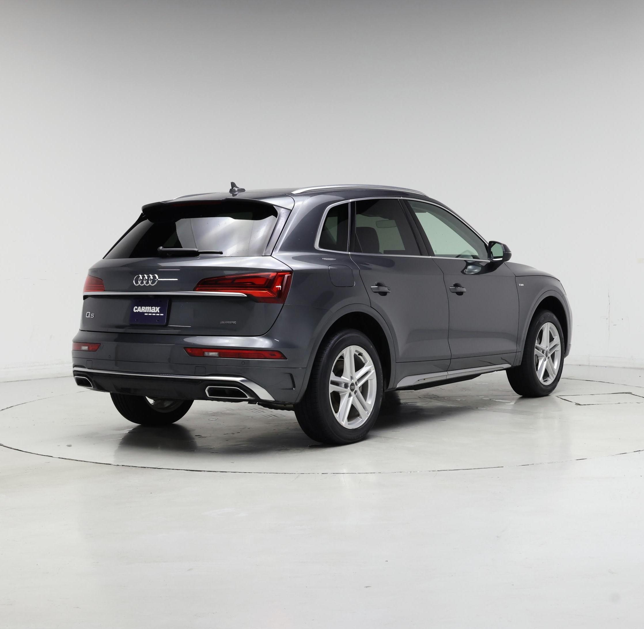 Thumbnail: 2024 Audi Q5 - 8