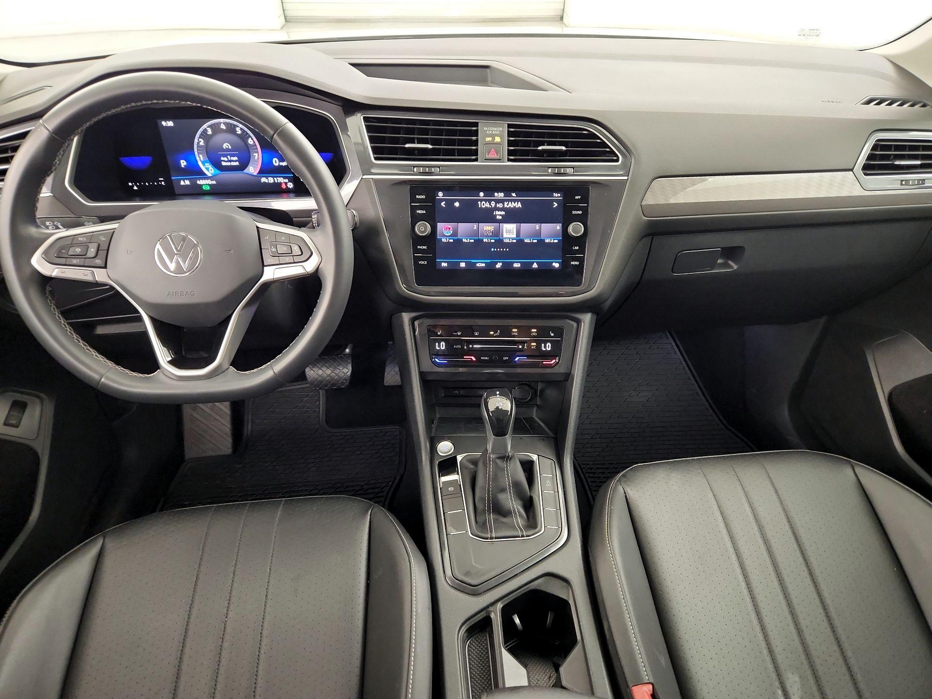 Thumbnail: 2022 Volkswagen Tiguan - 9