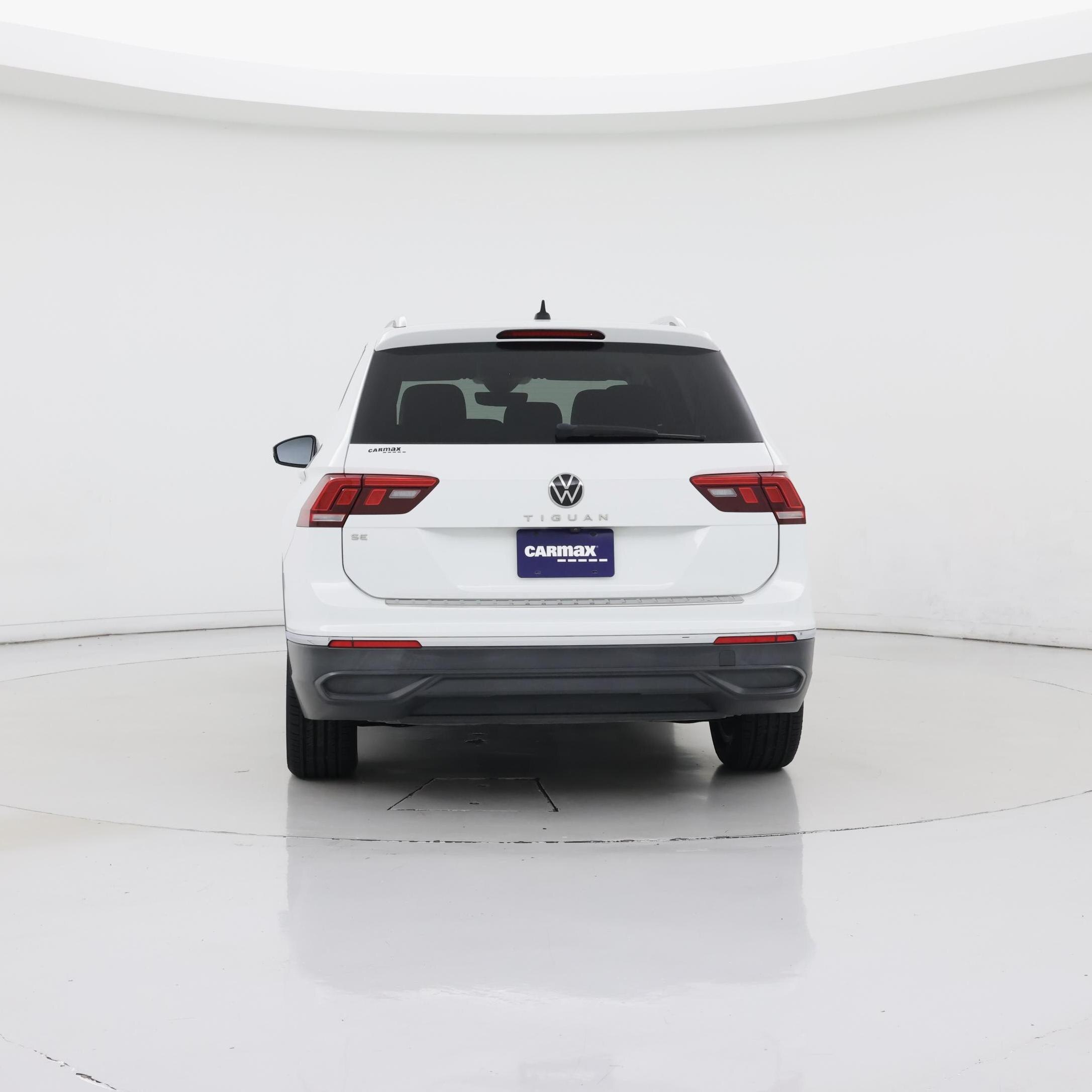 Thumbnail: 2022 Volkswagen Tiguan - 6
