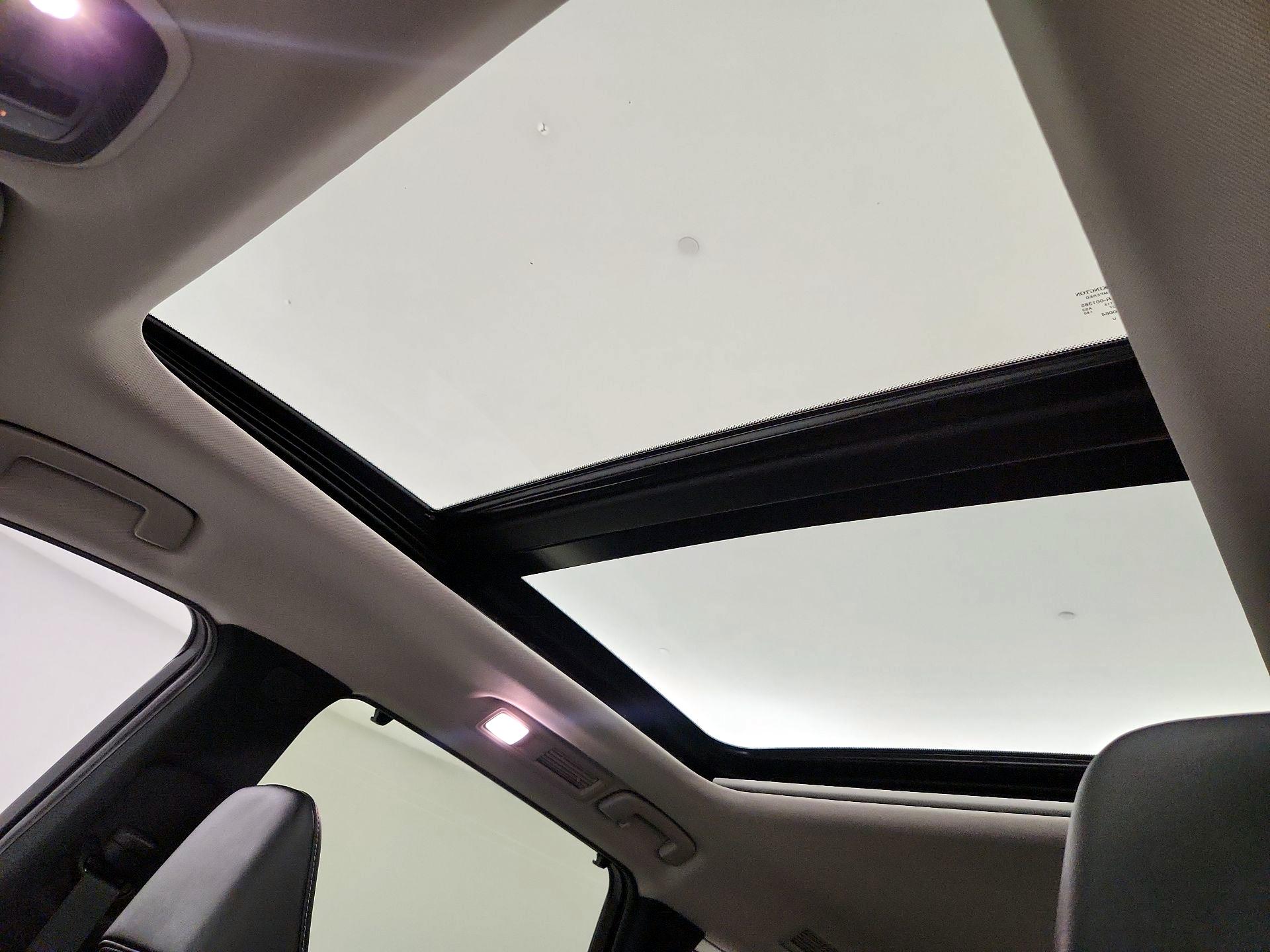 Thumbnail: 2024 INFINITI QX60 - 19