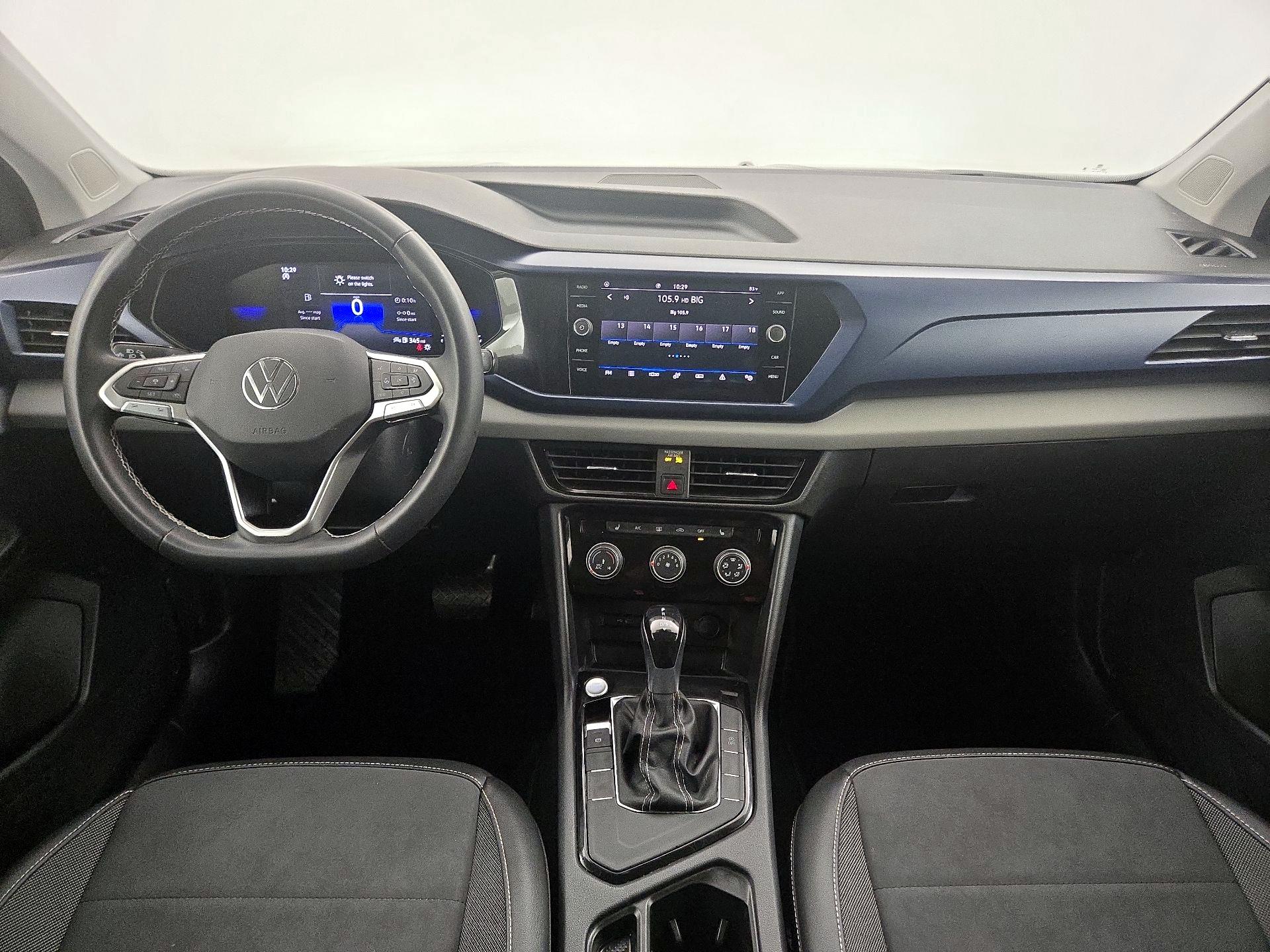 Thumbnail: 2023 Volkswagen Taos - 9