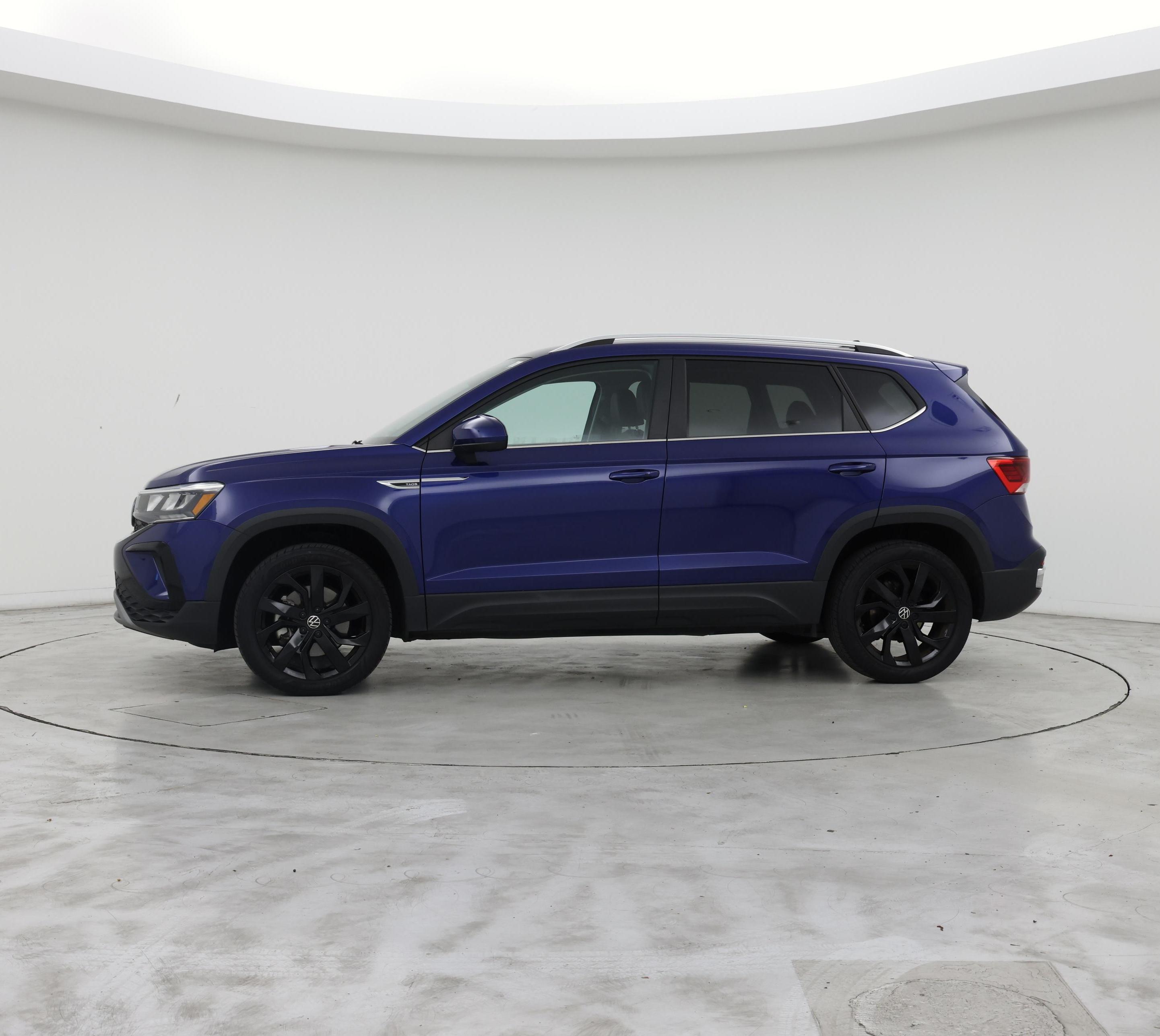 Thumbnail: 2023 Volkswagen Taos - 3