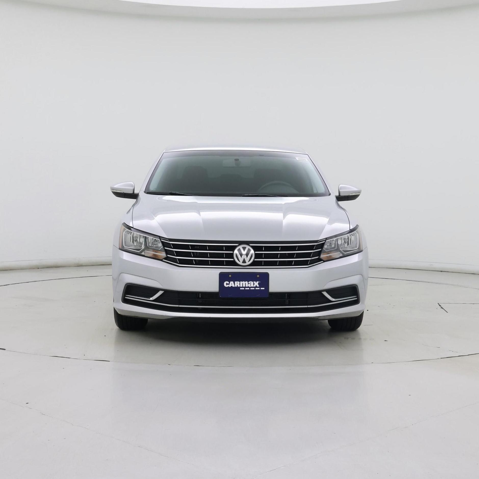 Thumbnail: 2017 Volkswagen Passat - 5