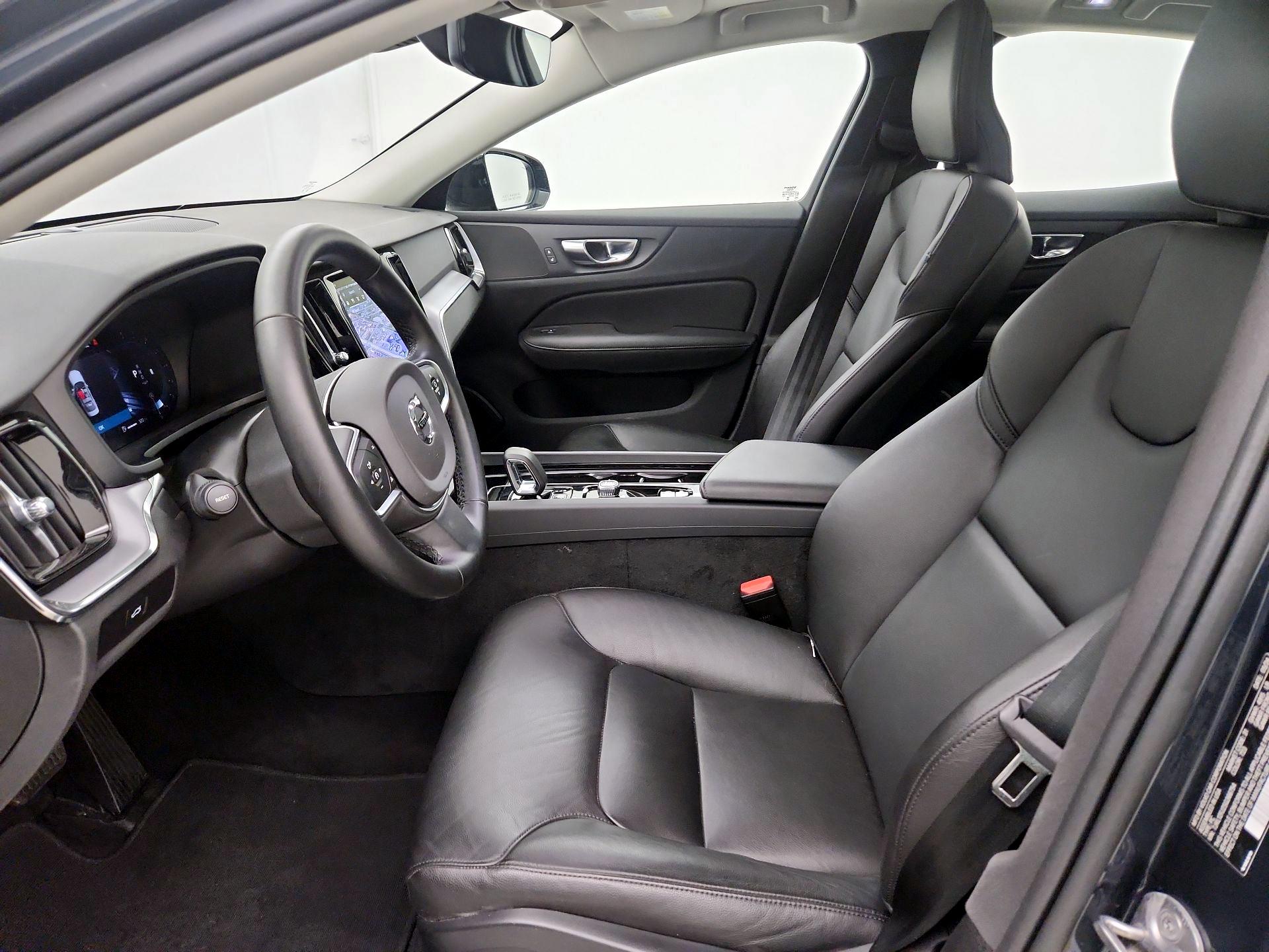 Thumbnail: 2025 Volvo S60 - 11