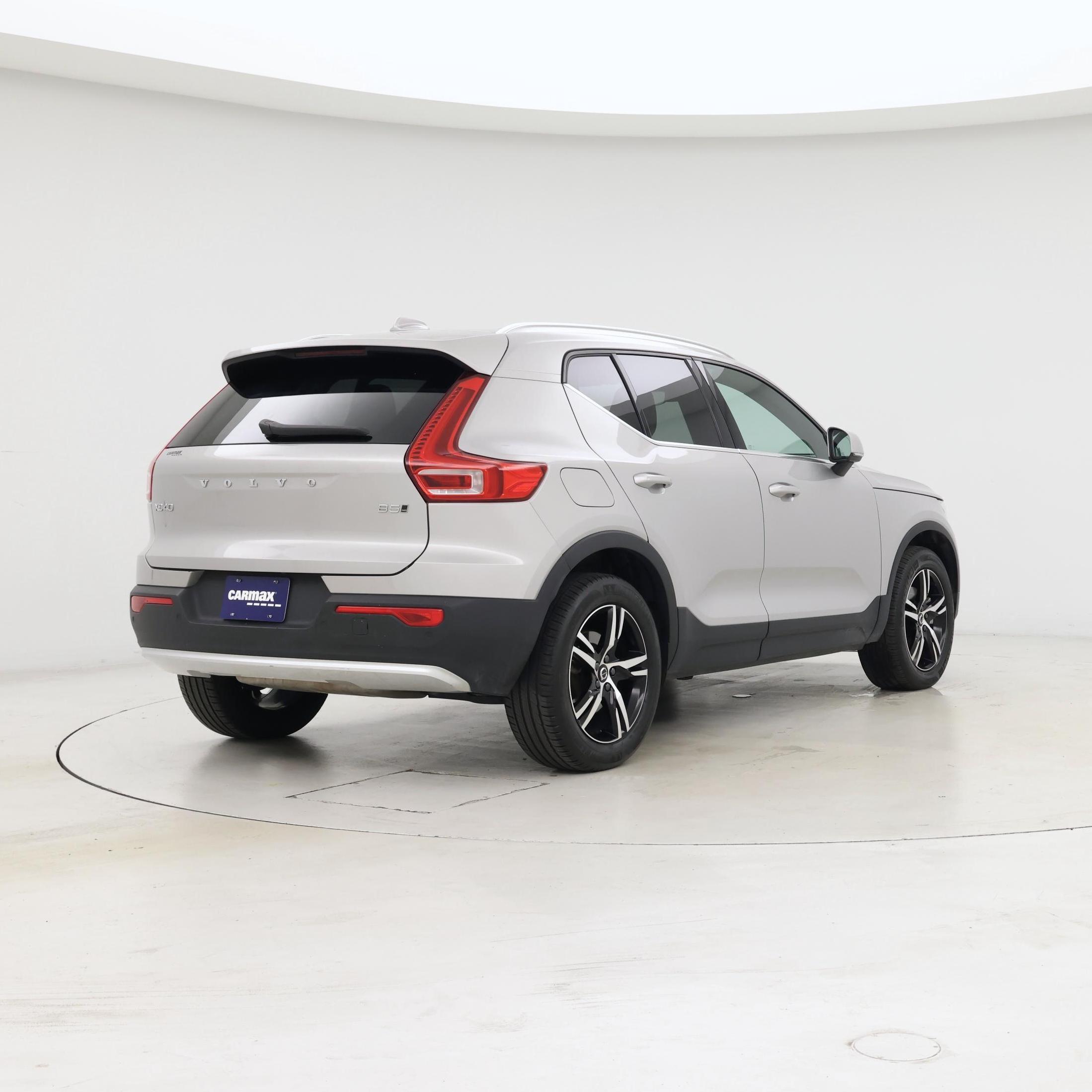 Thumbnail: 2025 Volvo XC40 - 8