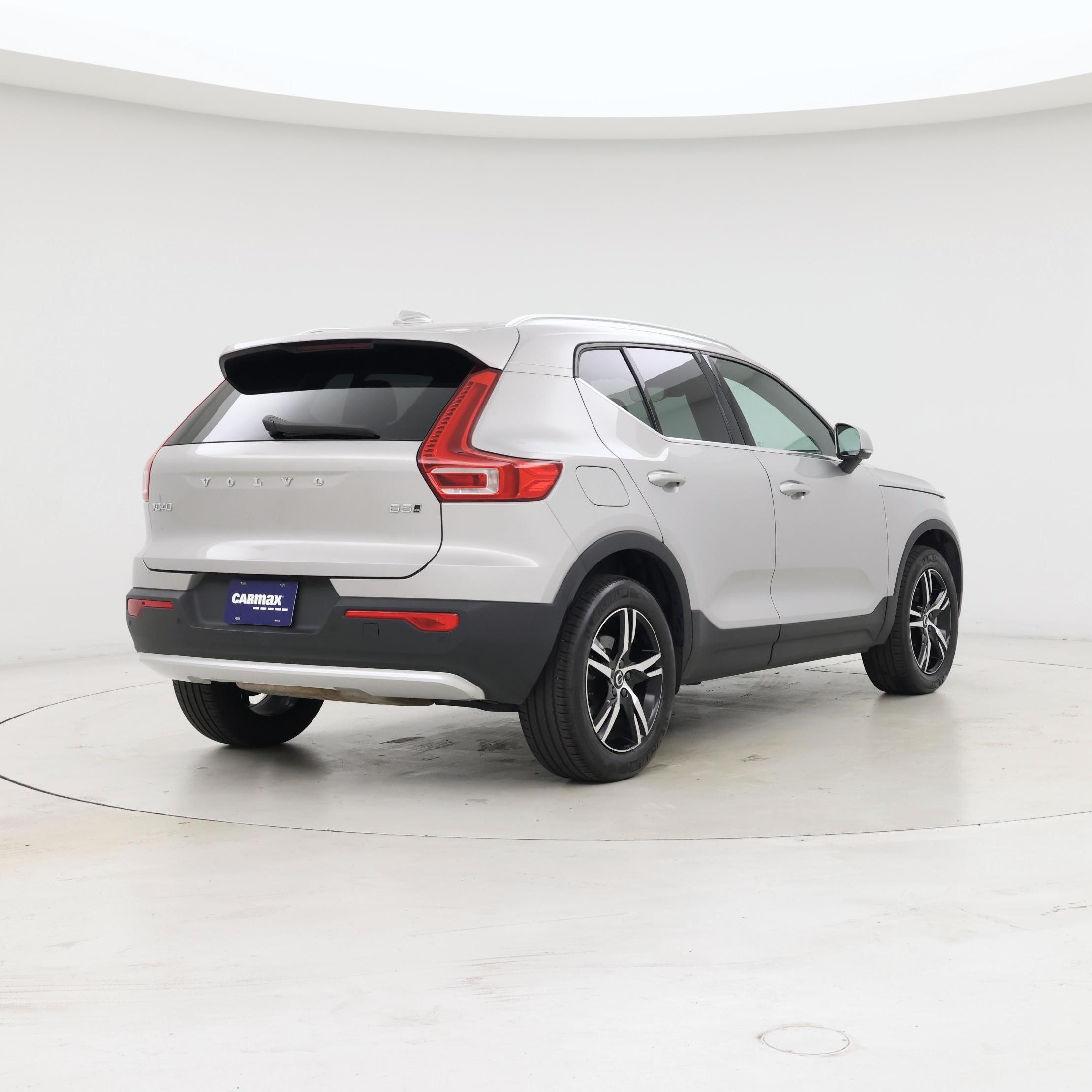 Thumbnail: 2025 Volvo XC40 - 8