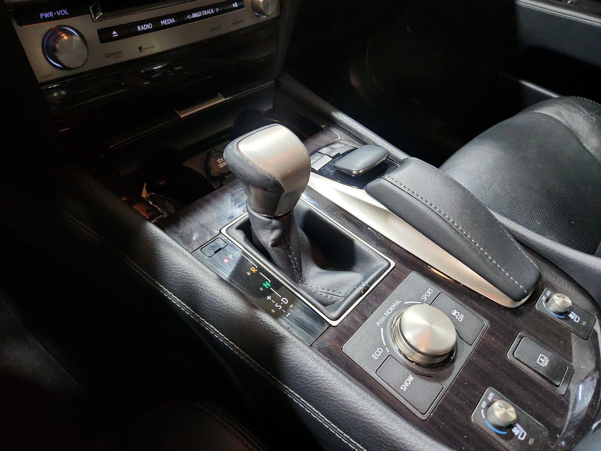 Thumbnail: 2013 Lexus LS - 18