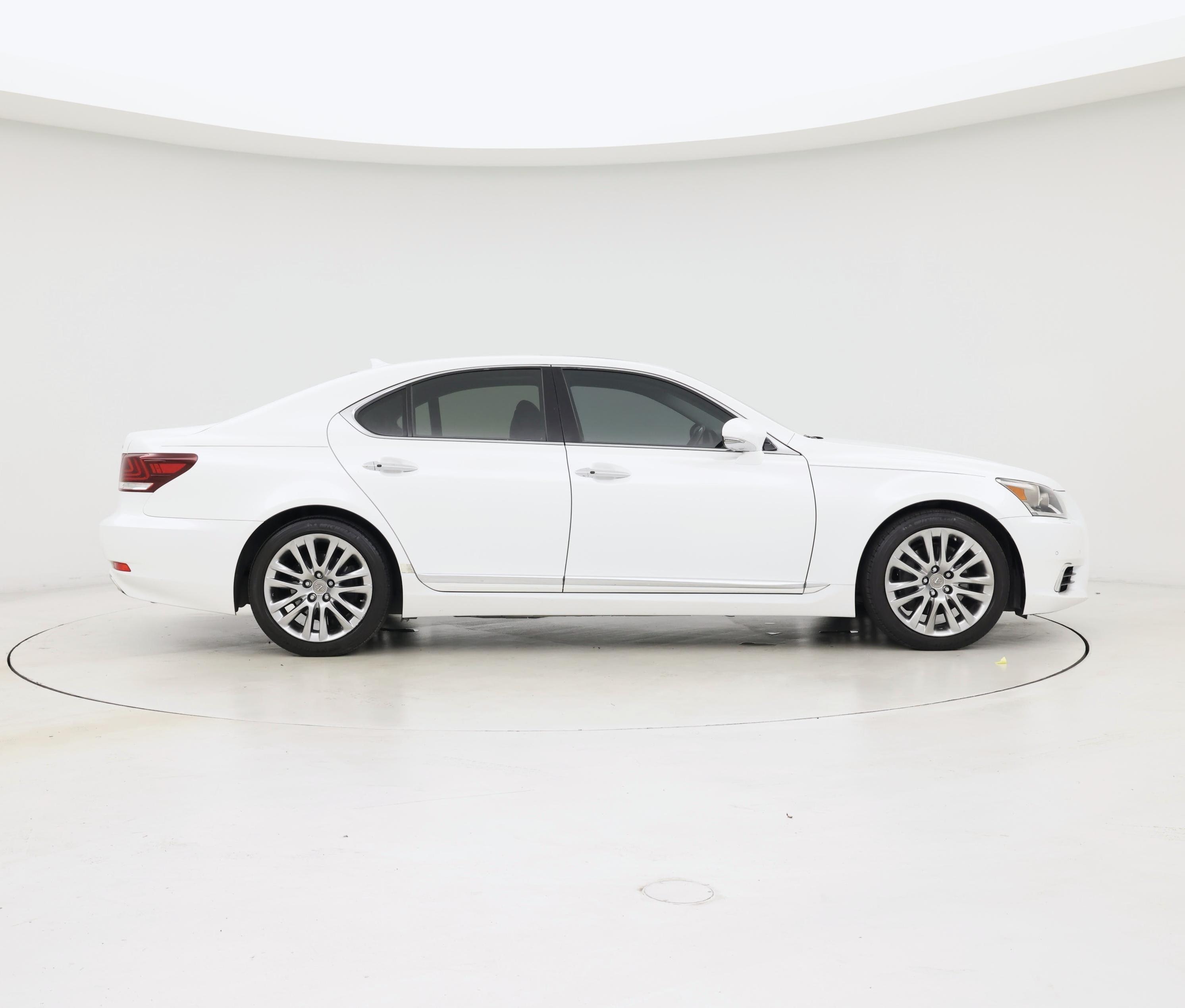 Thumbnail: 2013 Lexus LS - 7