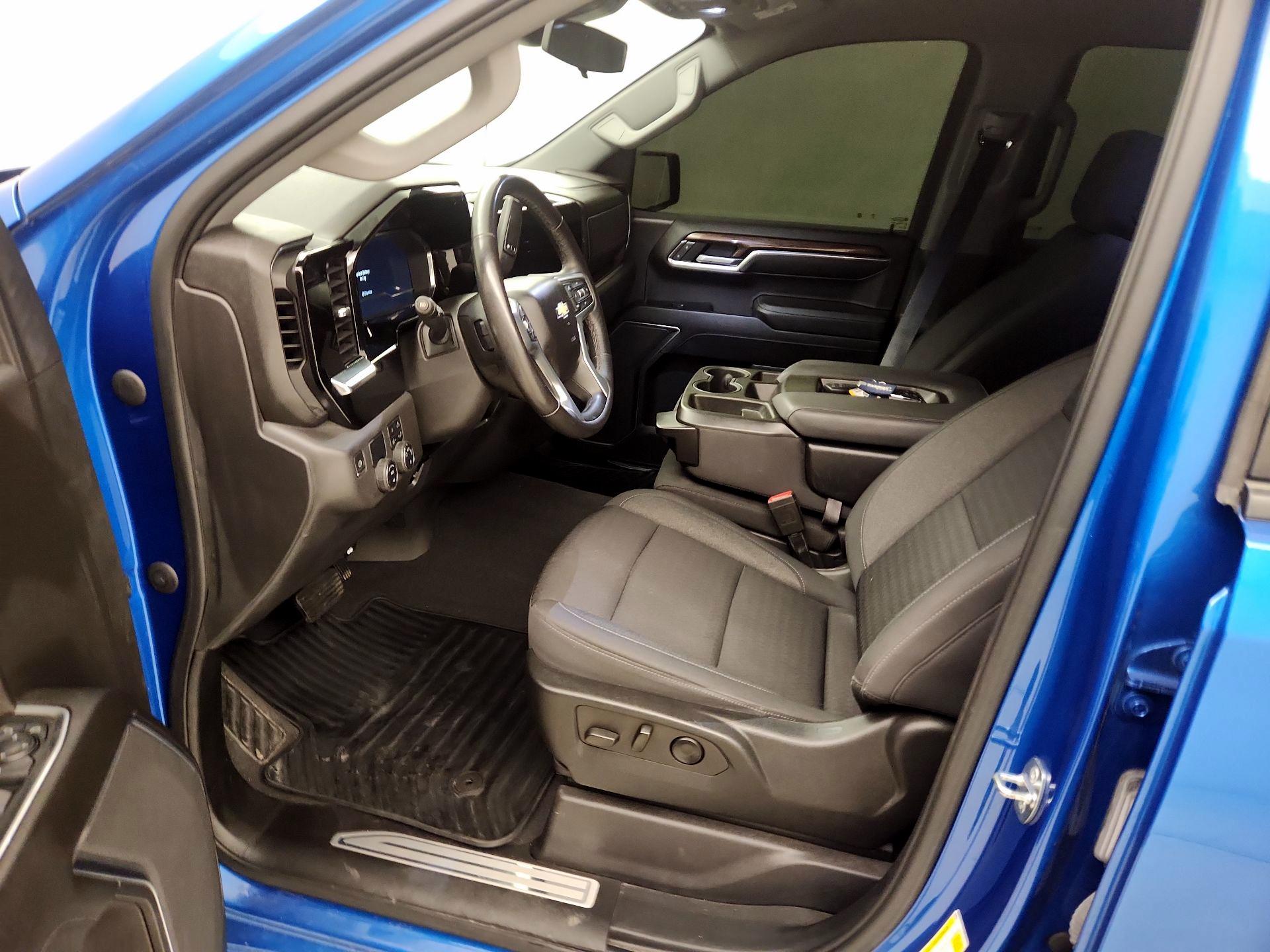 Thumbnail: 2022 Chevrolet Silverado 1500 - 11