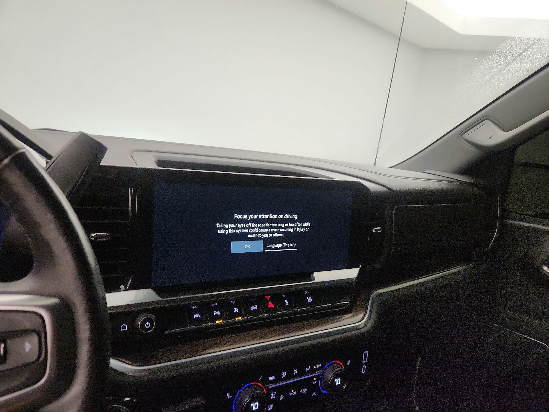 Thumbnail: 2022 Chevrolet Silverado 1500 - 16