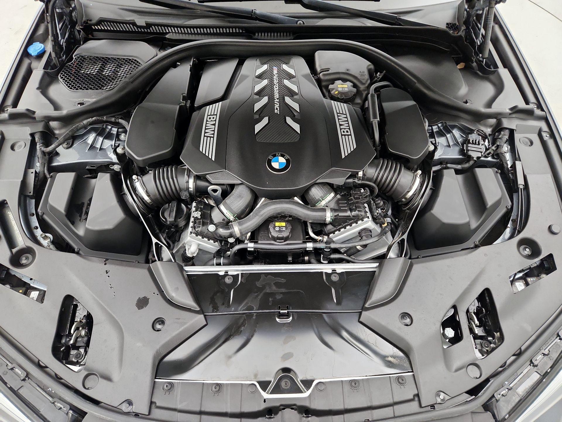 Thumbnail: 2021 BMW 5 Series - 17