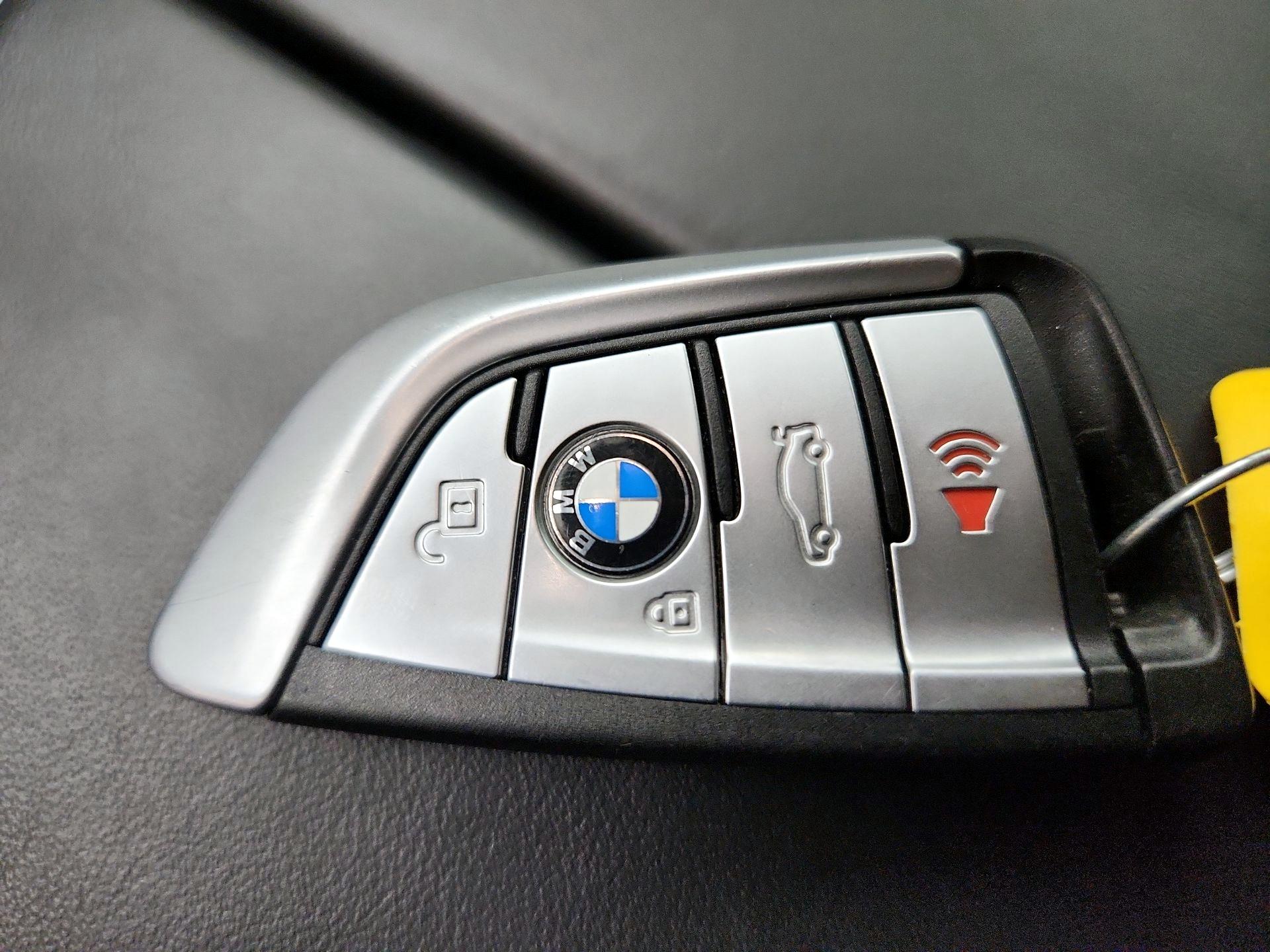 Thumbnail: 2021 BMW 5 Series - 18