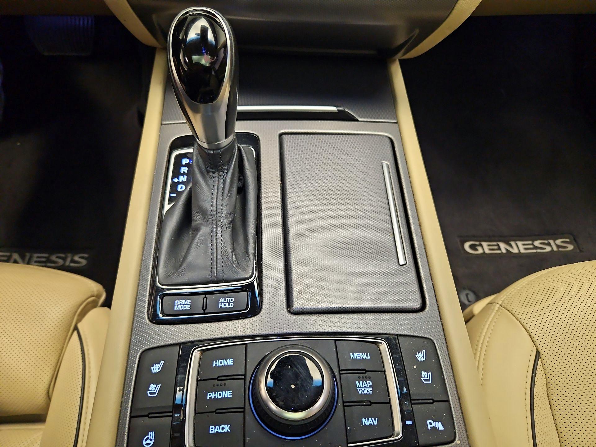 Thumbnail: 2016 Hyundai Genesis - 17