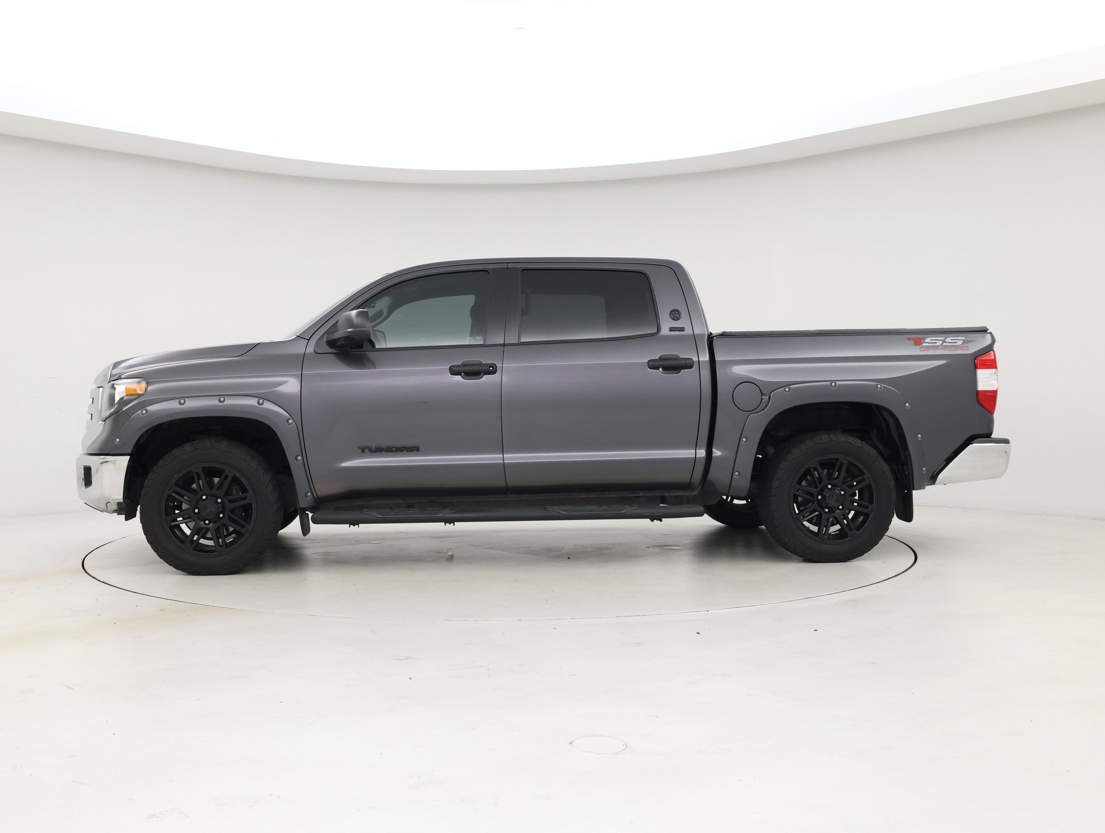 Thumbnail: 2018 Toyota Tundra - 3