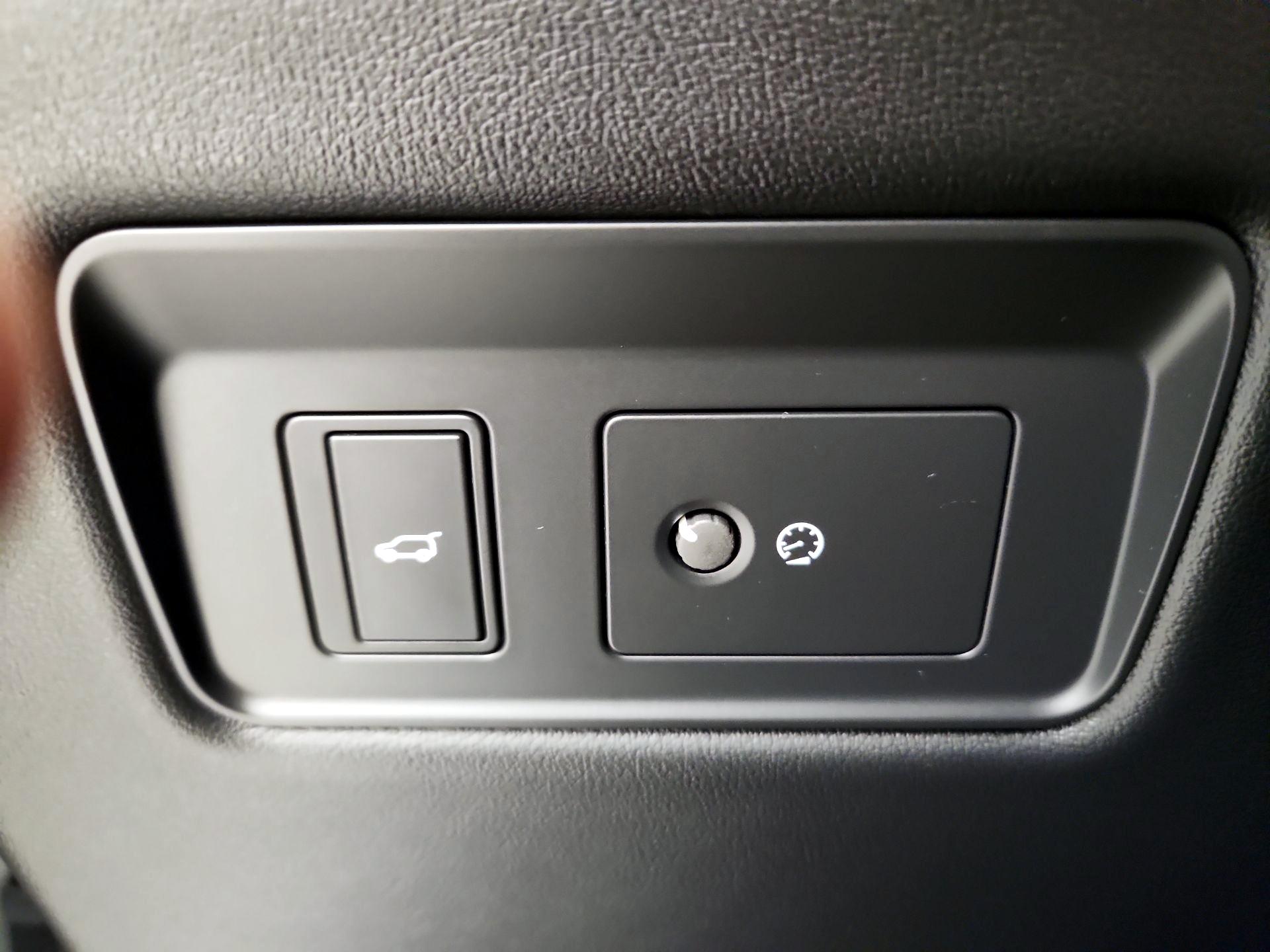 Thumbnail: 2019 Land Rover Range Rover Sport - 13