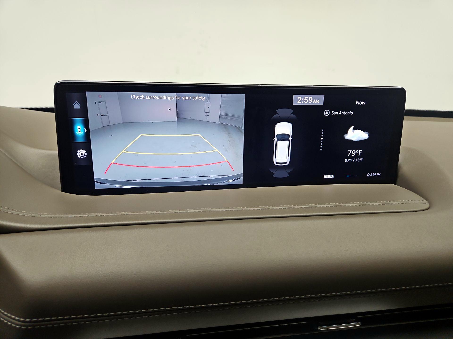 Thumbnail: 2023 Genesis GV80 - 13