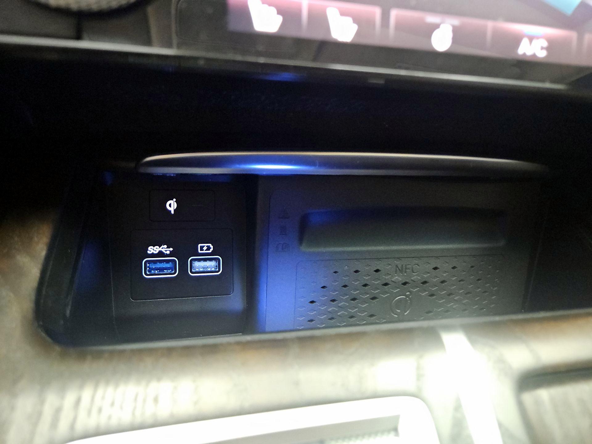 Thumbnail: 2023 Genesis GV80 - 17