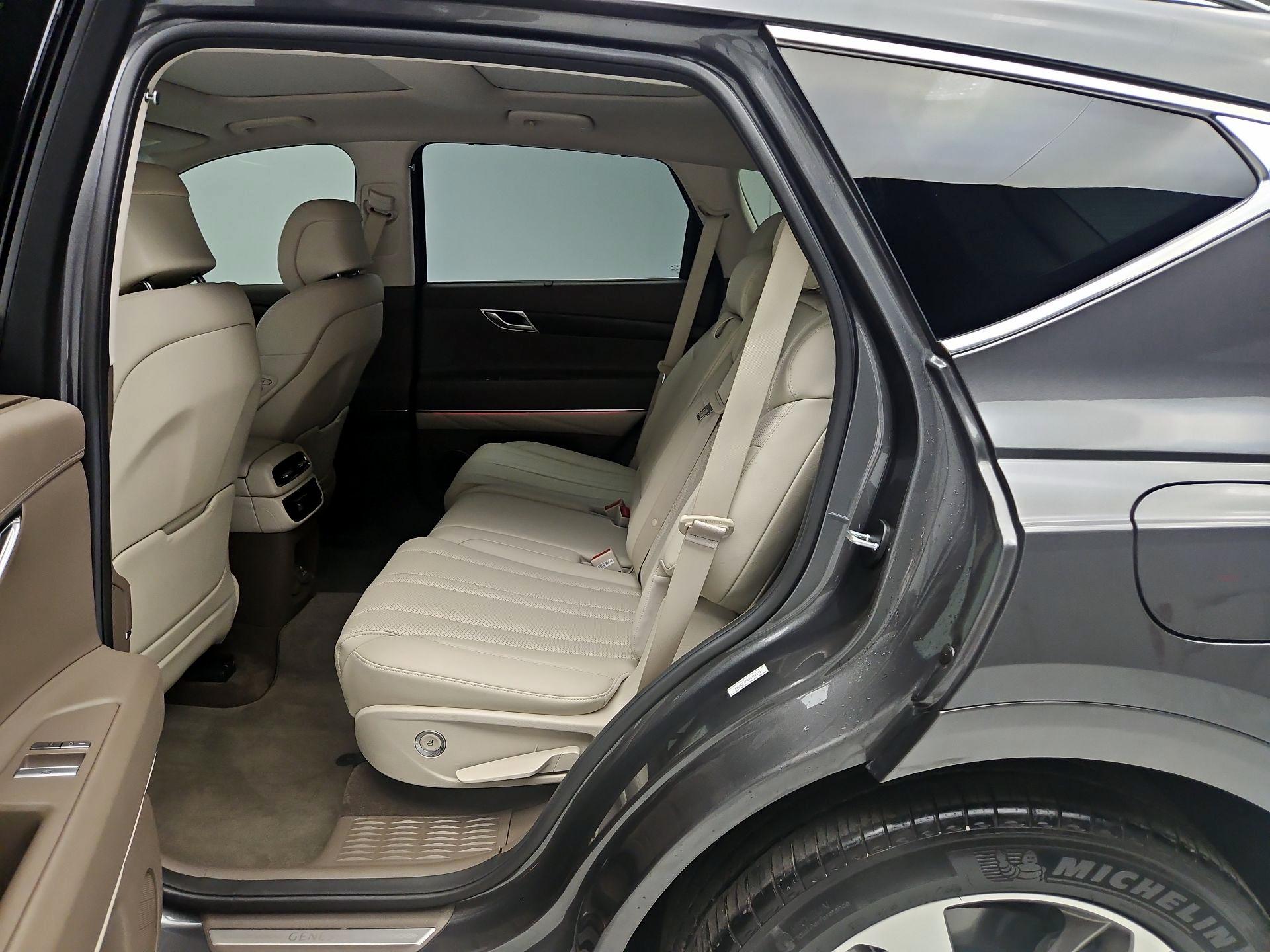 Thumbnail: 2023 Genesis GV80 - 19