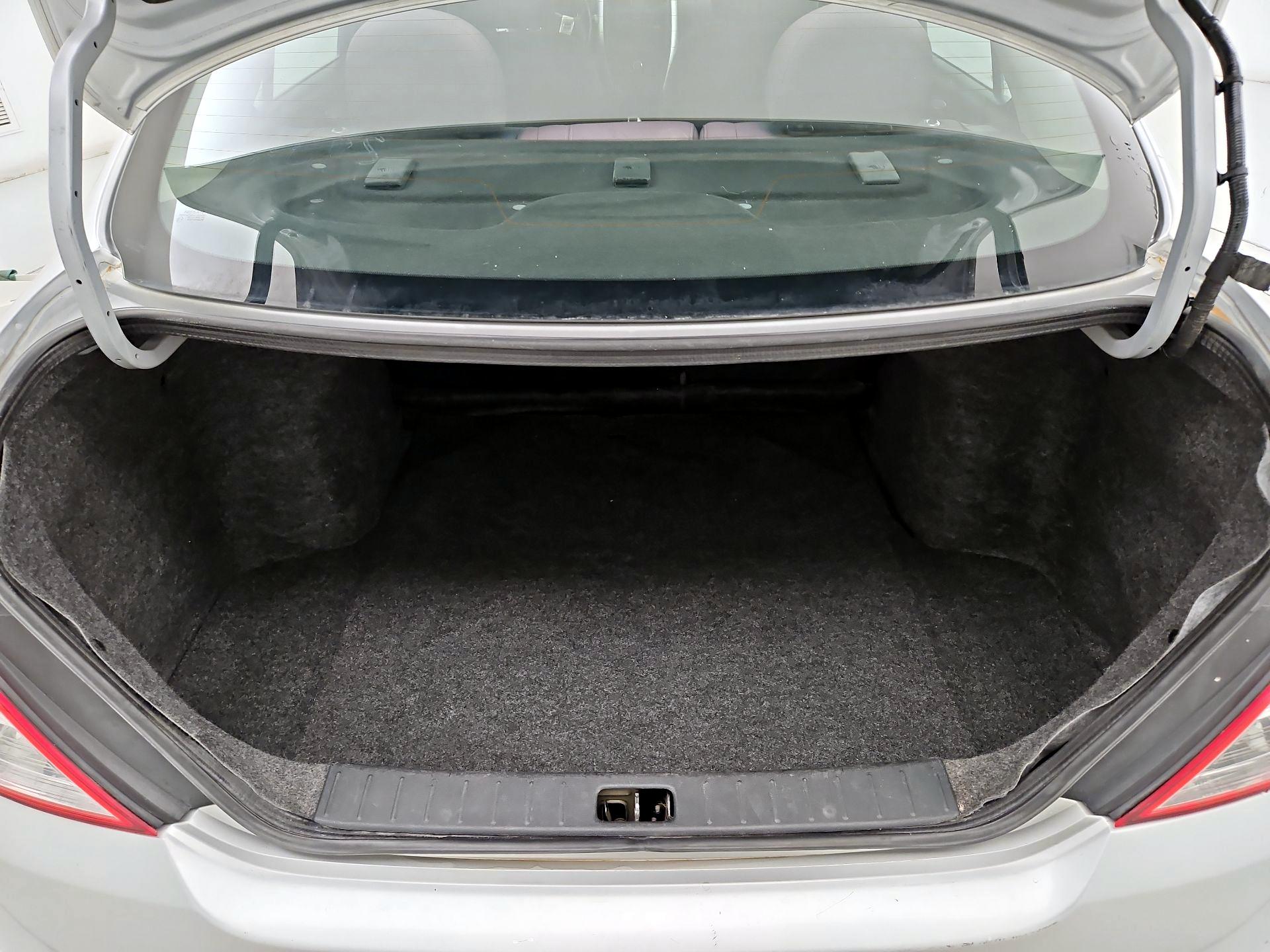 Thumbnail: 2016 Nissan Versa - 18