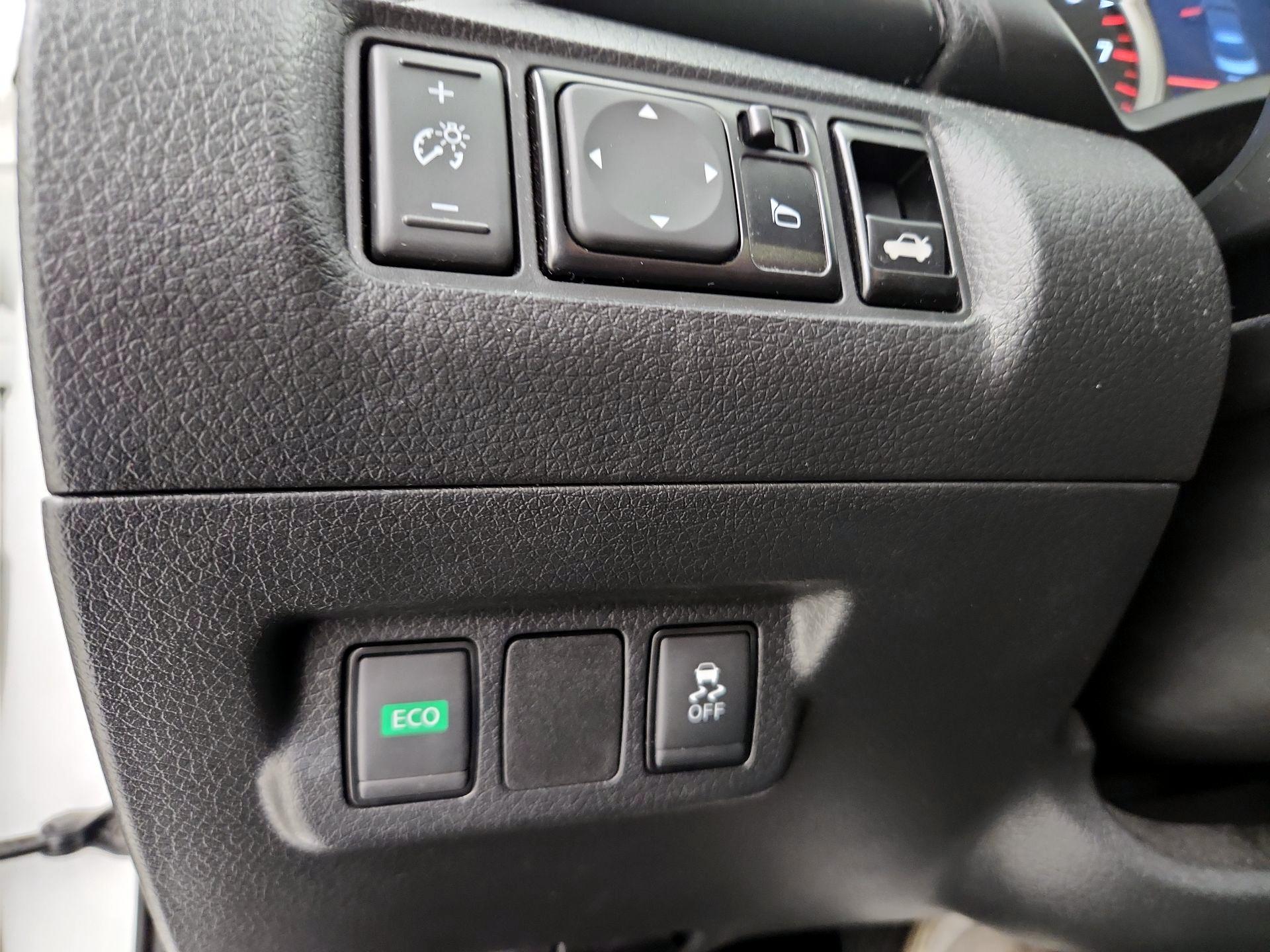 Thumbnail: 2019 Nissan Sentra - 13