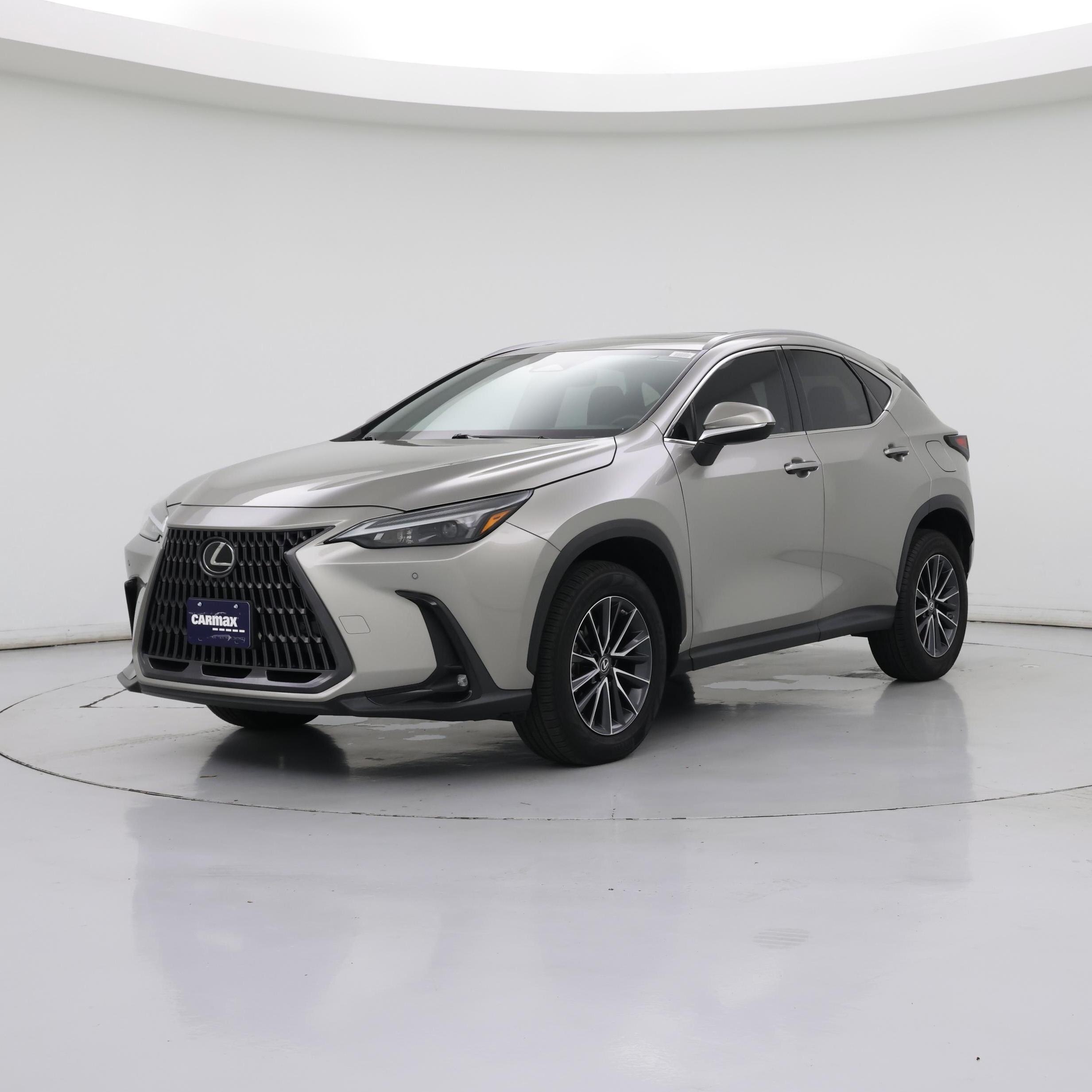 Thumbnail: 2022 Lexus NX - 4