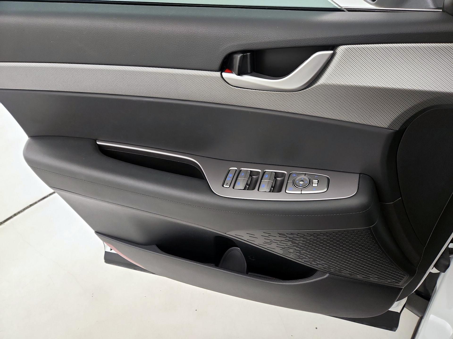 Thumbnail: 2025 Hyundai Palisade - 12