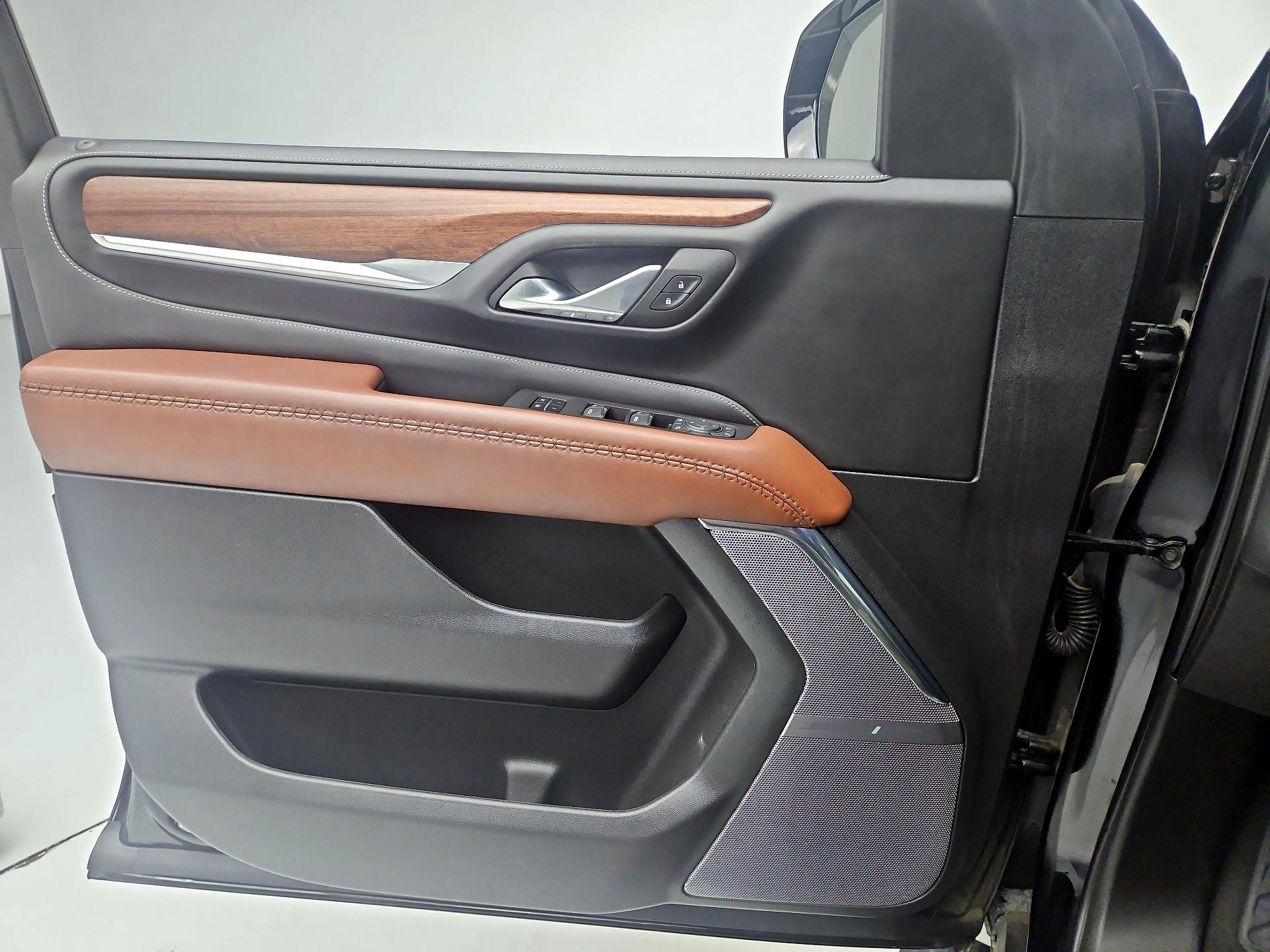 Thumbnail: 2023 GMC Yukon XL - 10