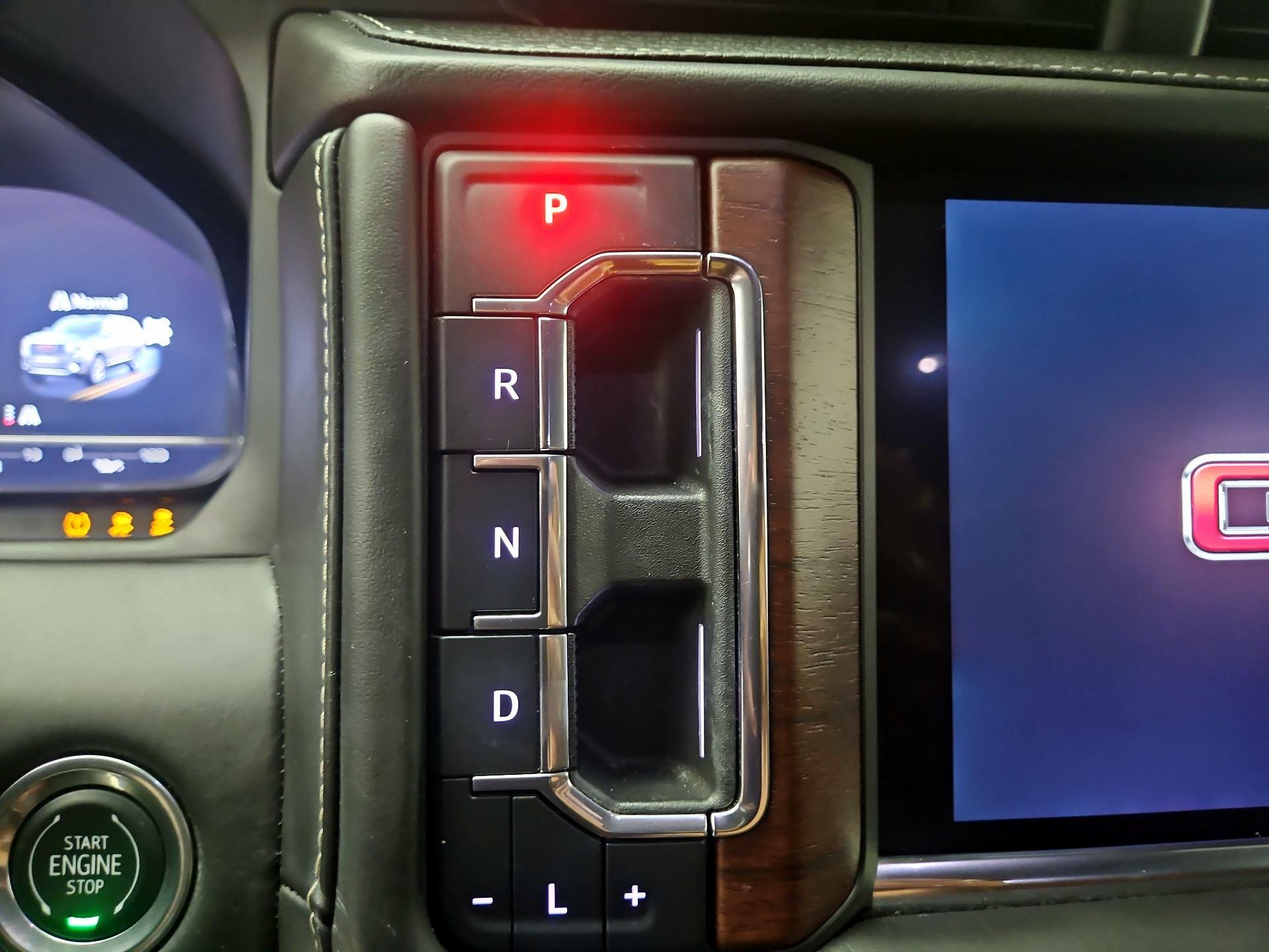 Thumbnail: 2023 GMC Yukon XL - 15