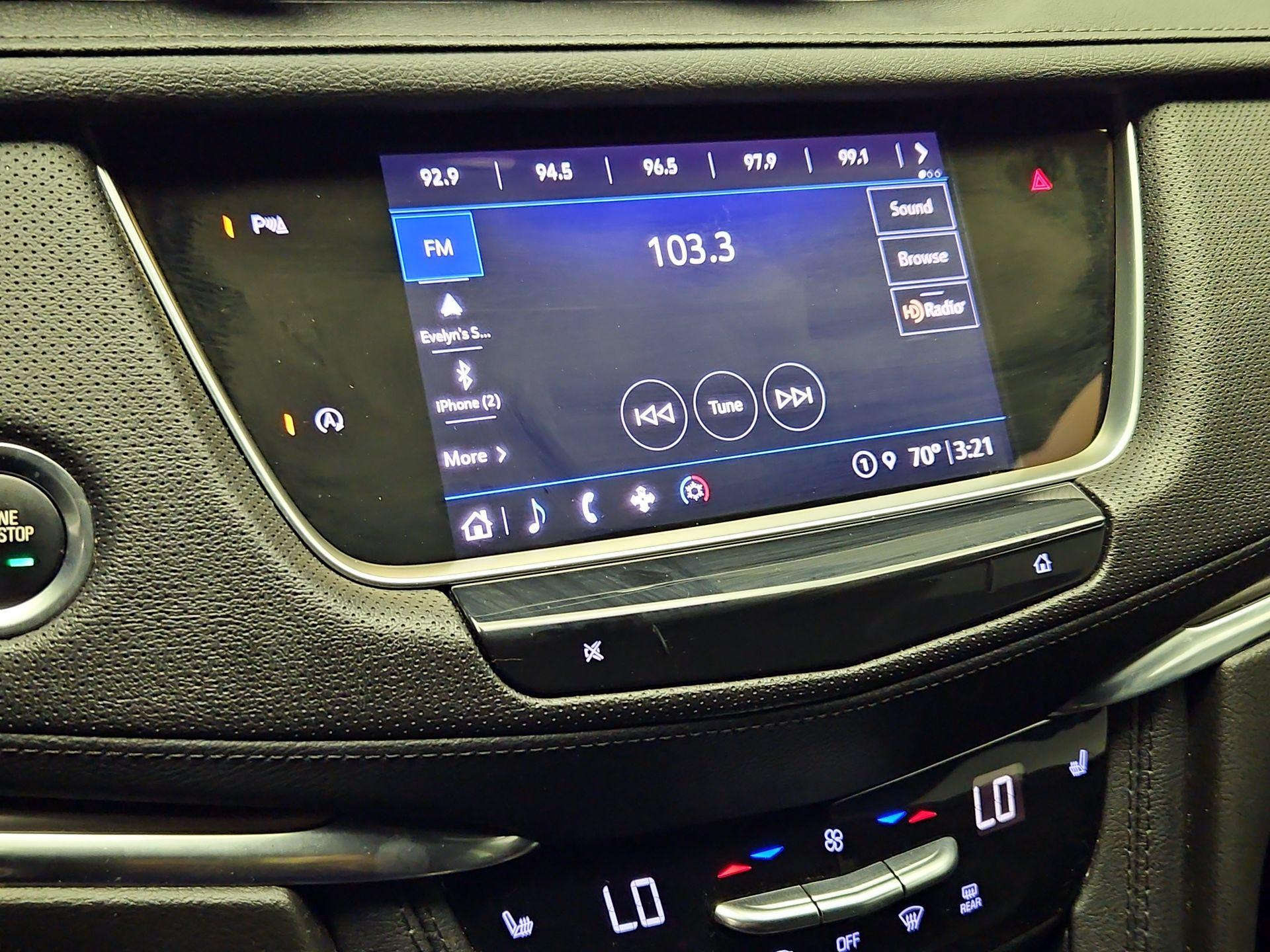 Thumbnail: 2023 Cadillac XT5 - 16