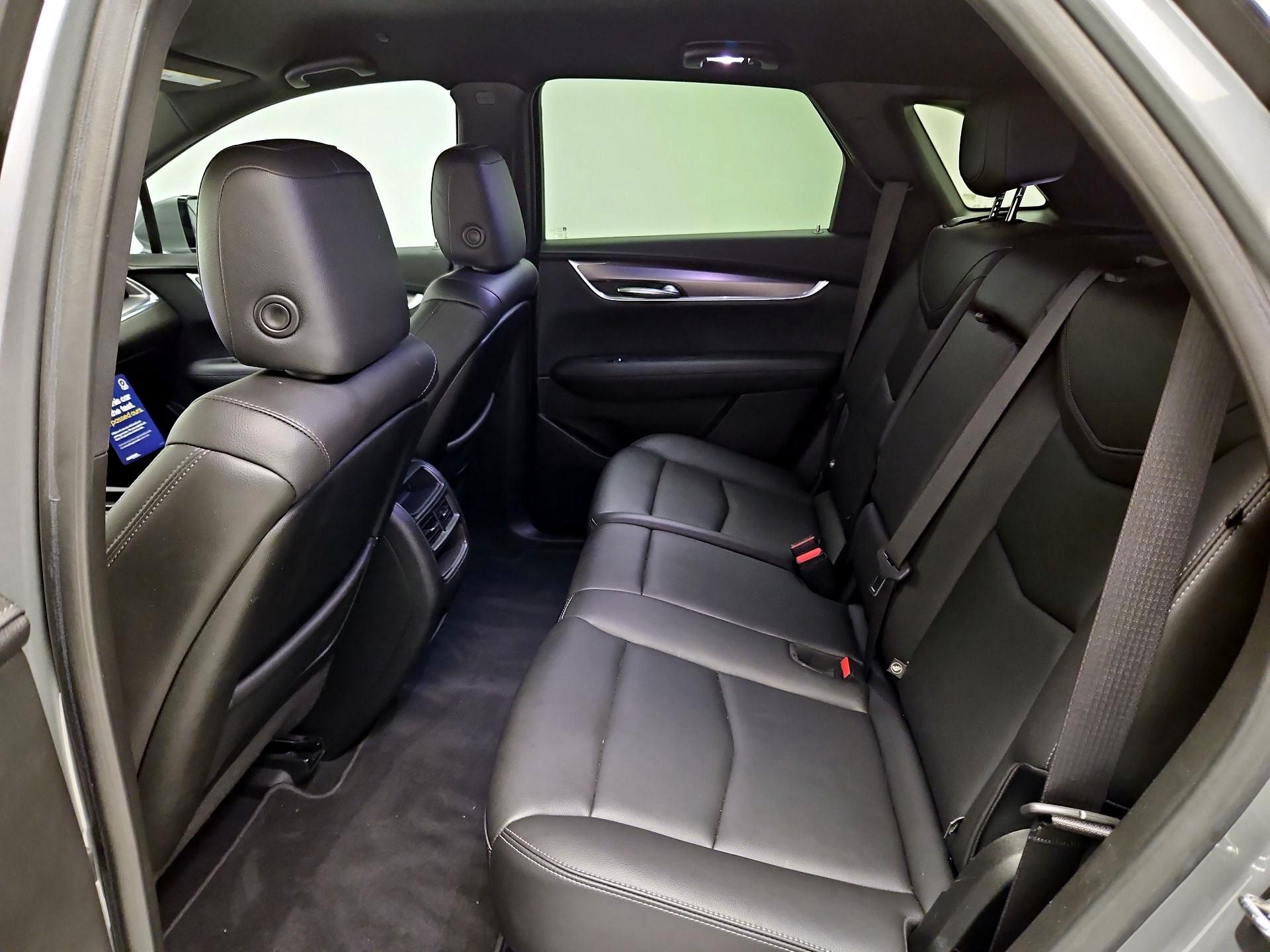 Thumbnail: 2023 Cadillac XT5 - 20