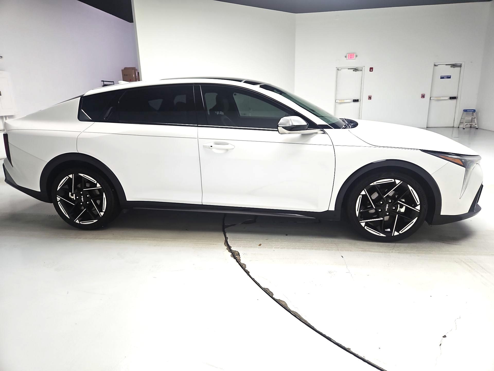 Thumbnail: 2025 Kia K4 - 4